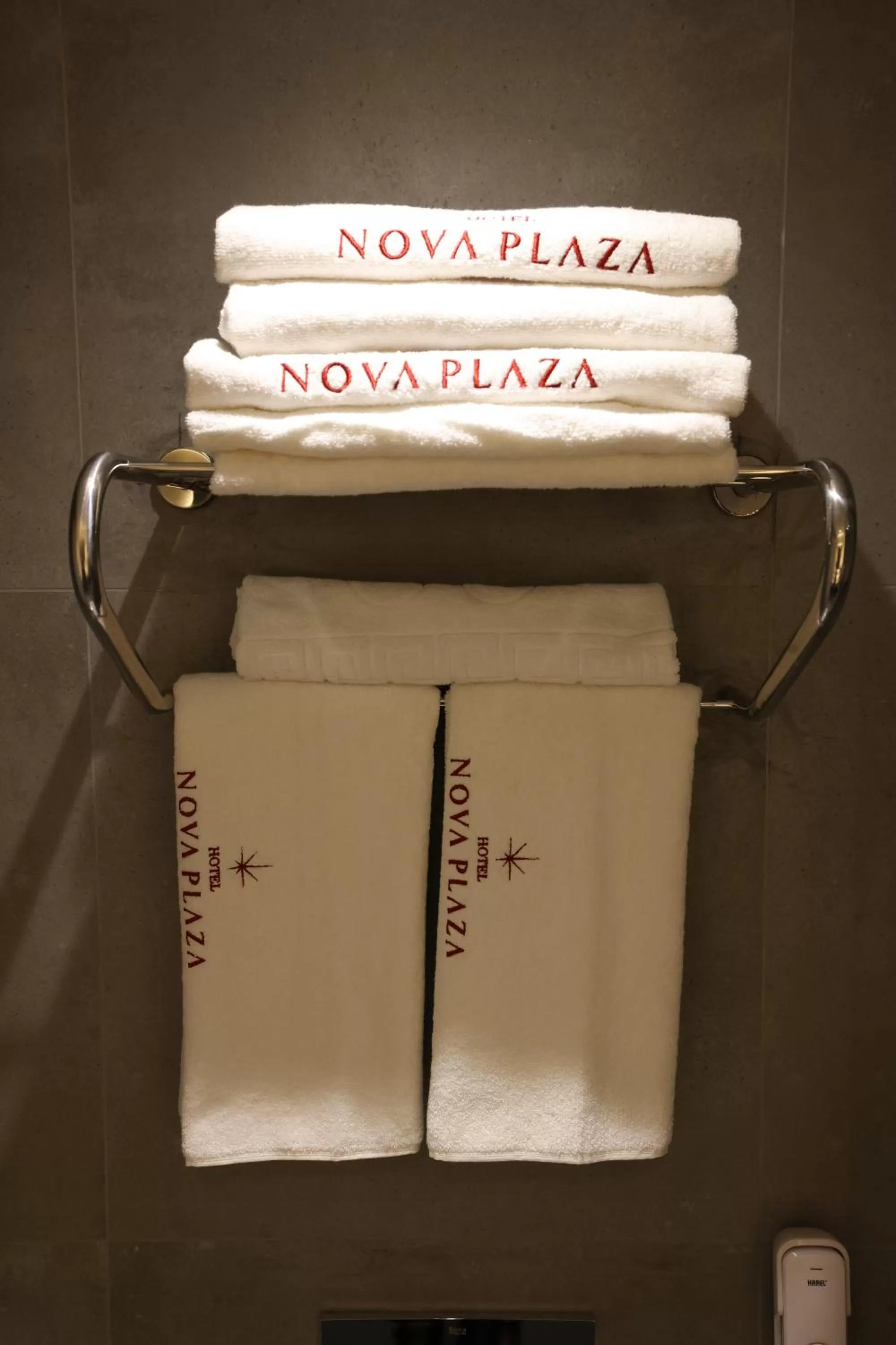 Text overlay in Nova Plaza Prime Hotel