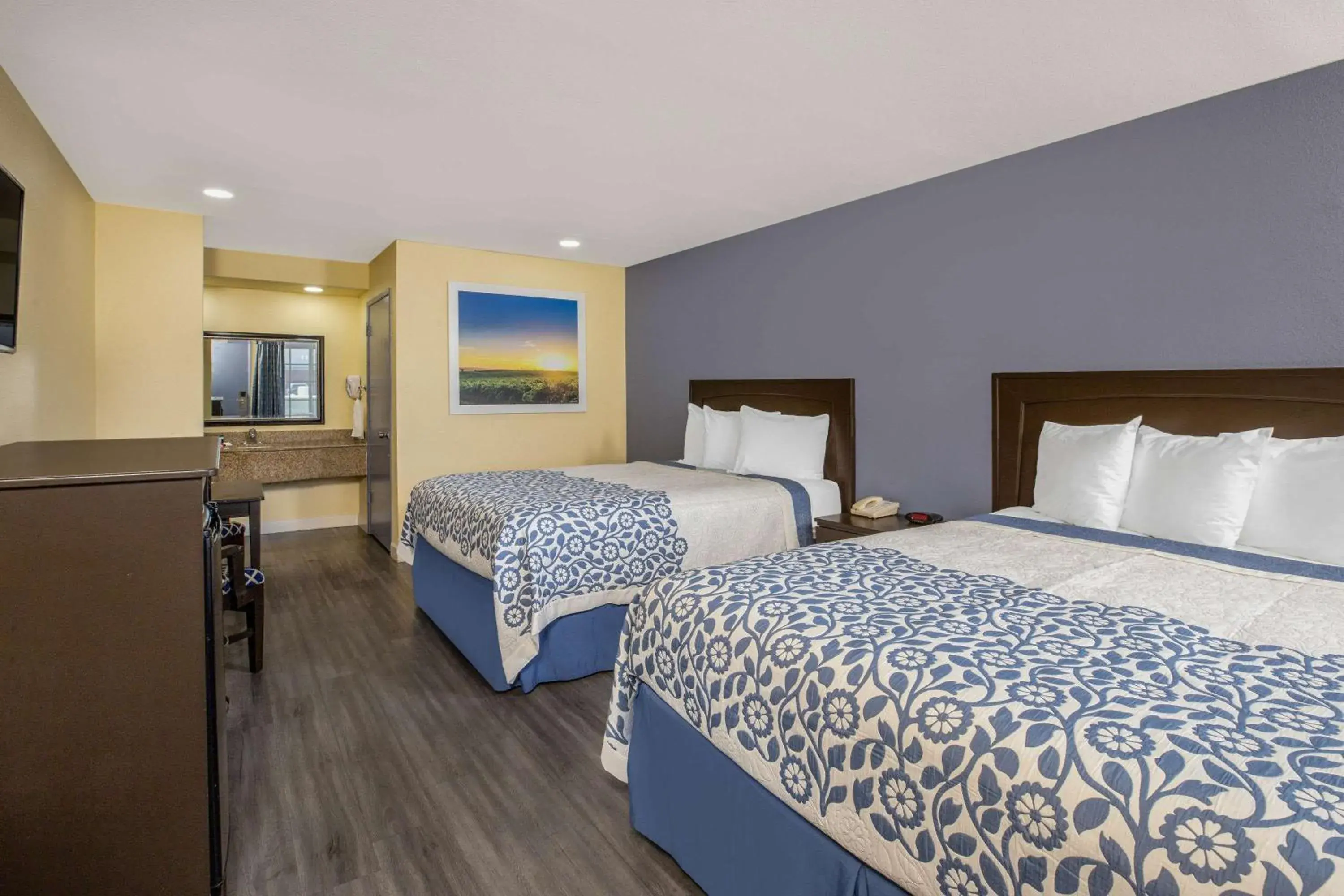 Photo of the whole room, Bed in Days Inn by Wyndham Banning Casino/Outlet Mall