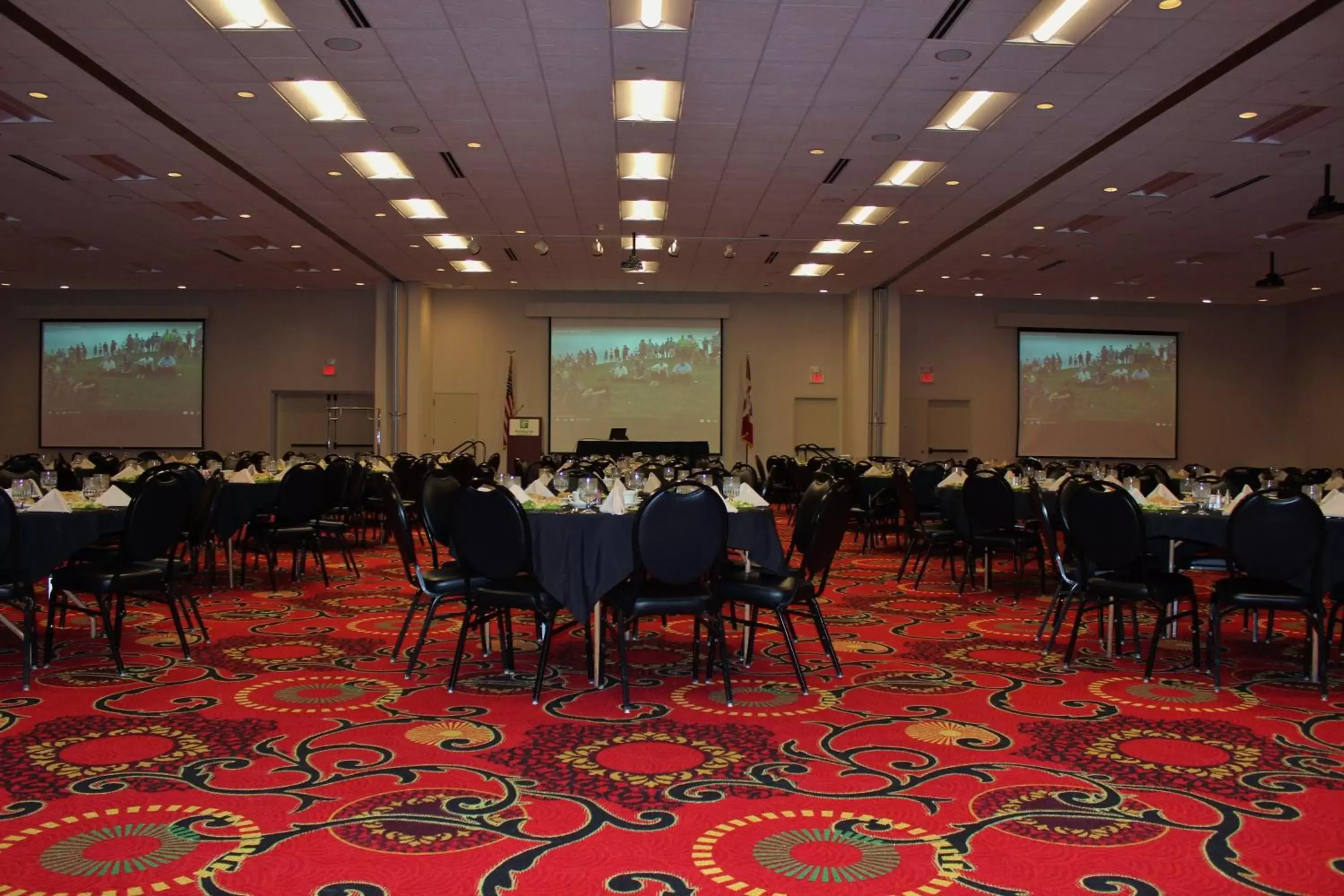 Banquet/Function facilities, Restaurant/Places to Eat in Holiday Inn Des Moines-Airport Conference Center, an IHG Hotel