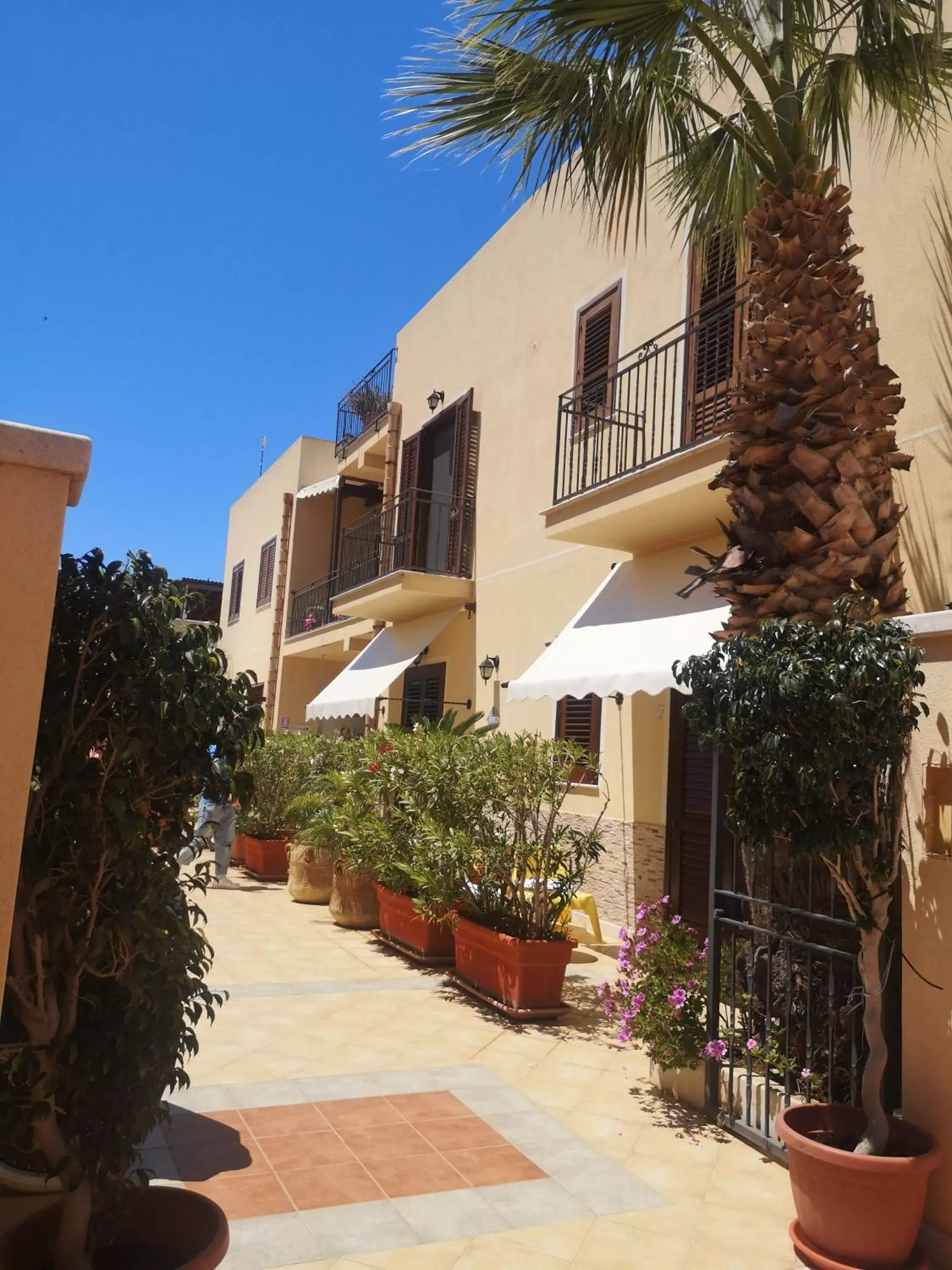 Property Building in APPARTAMENTO A SAN VITO LO CAPO STANZA CON BAGNO