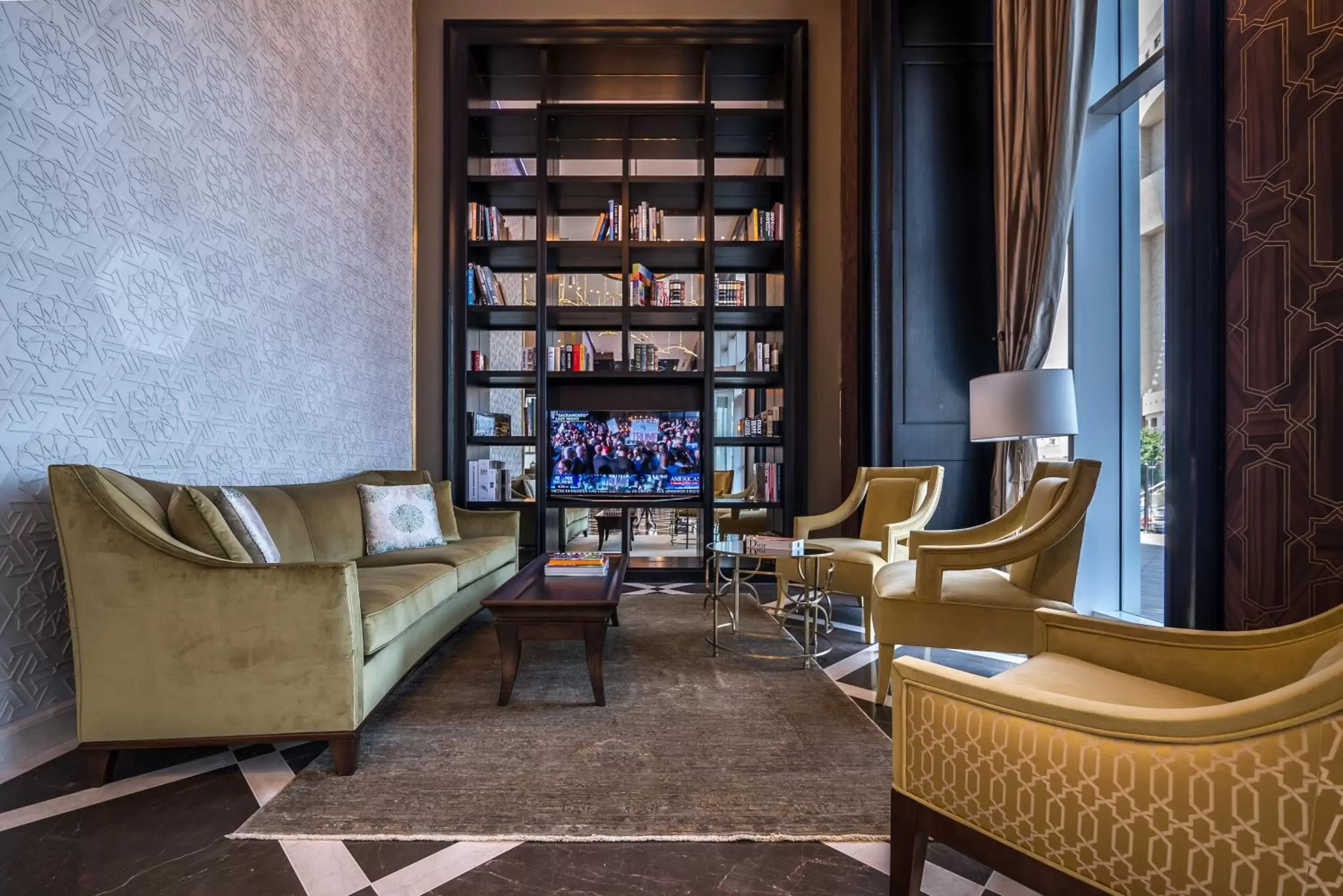 Communal lounge/ TV room, Lounge/Bar in David Tower Hotel Netanya by Prima Hotels - 16 Plus