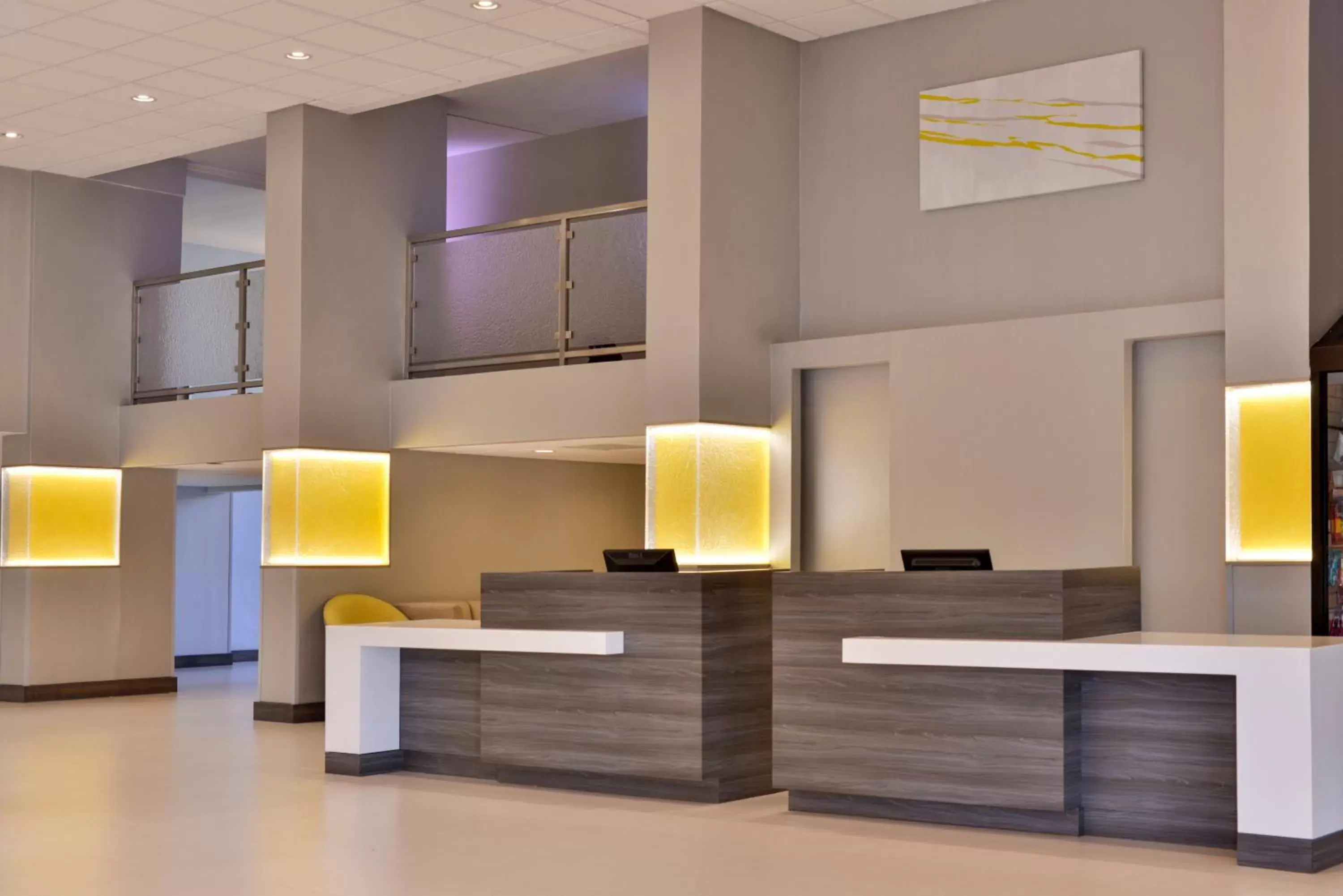 Property building, Lobby/Reception in Holiday Inn Richardson, an IHG Hotel