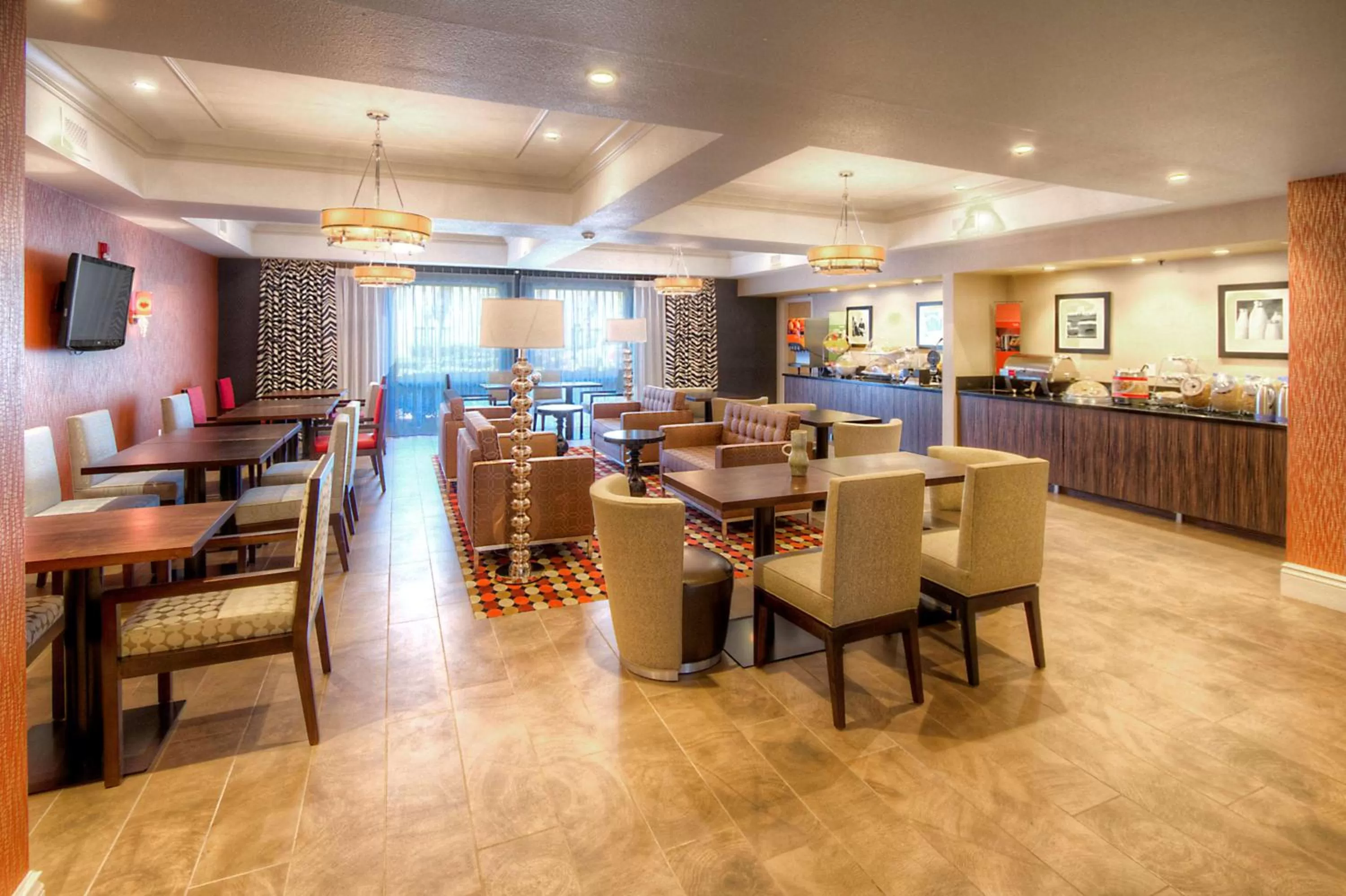 Restaurant/places to eat in Hampton Inn Fremont