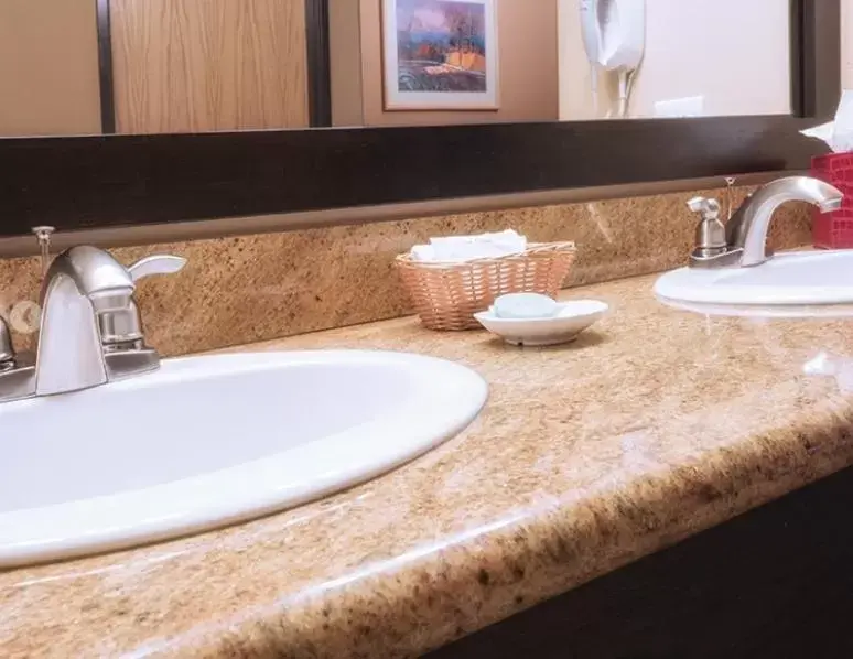 Bathroom in Sedona Real Inn & Suites
