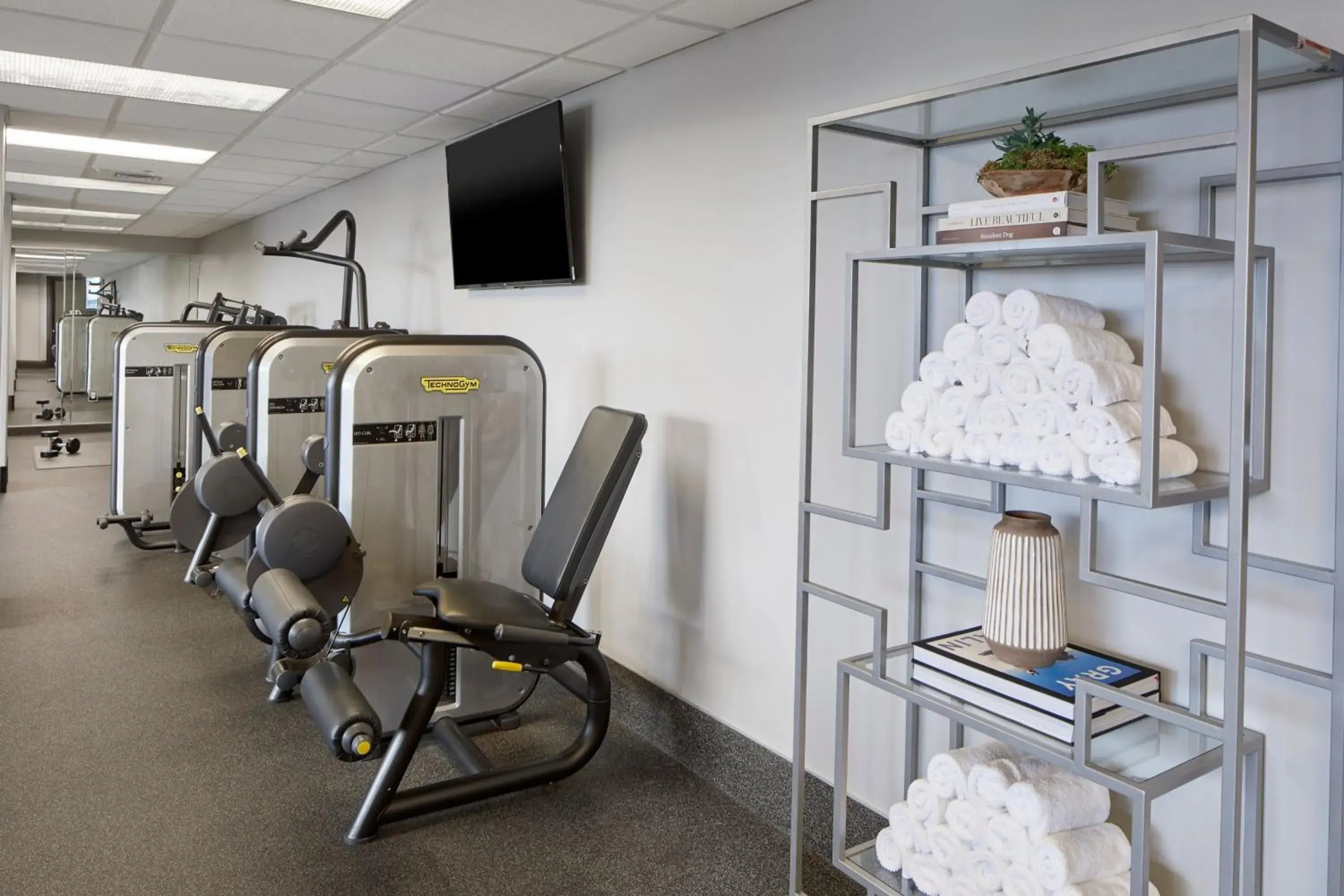 Fitness centre/facilities, Fitness Center/Facilities in Renaissance by Marriott Mobile Riverview Plaza Hotel