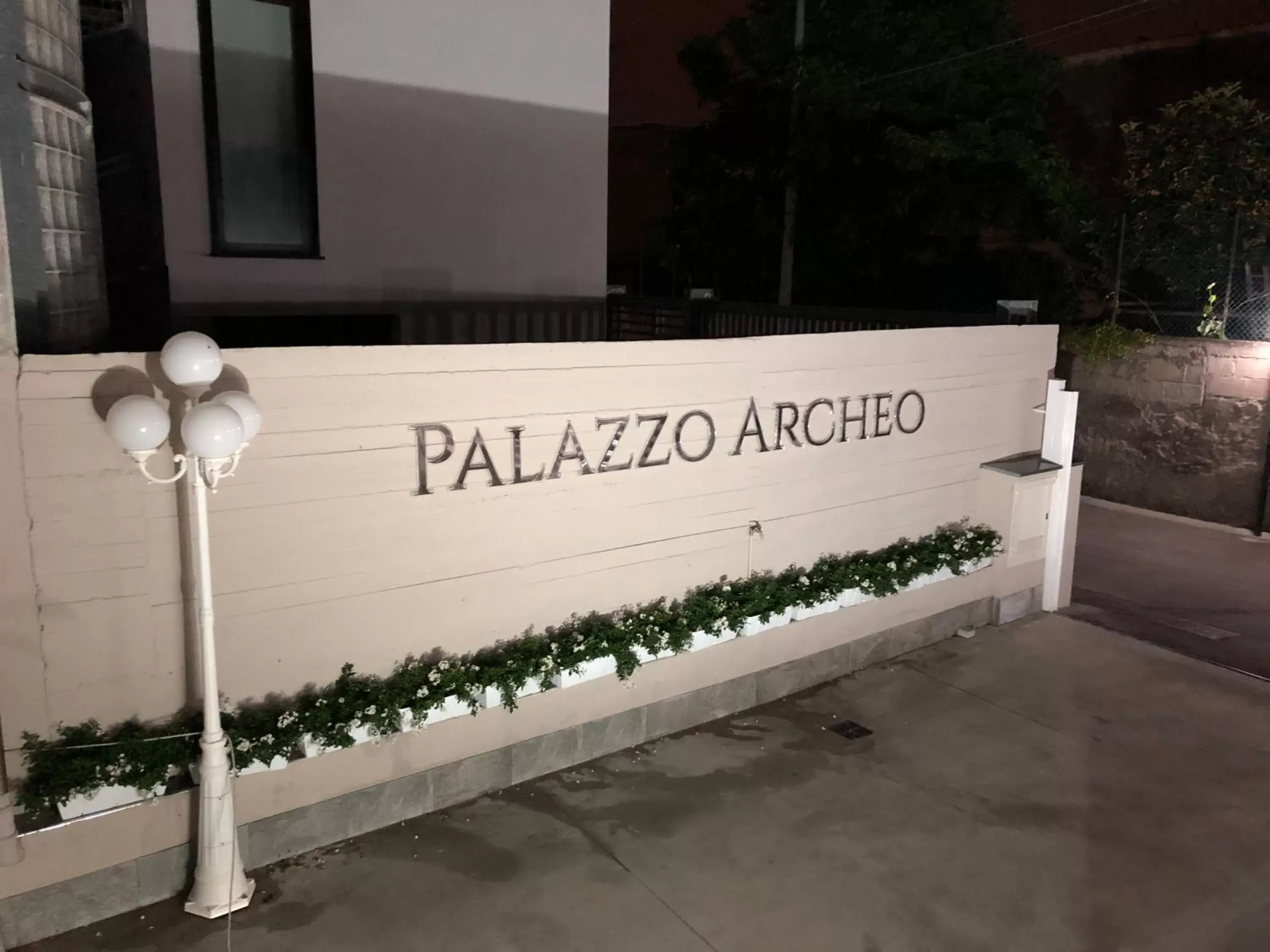 Spring, Property Logo/Sign in Palazzo Archeo