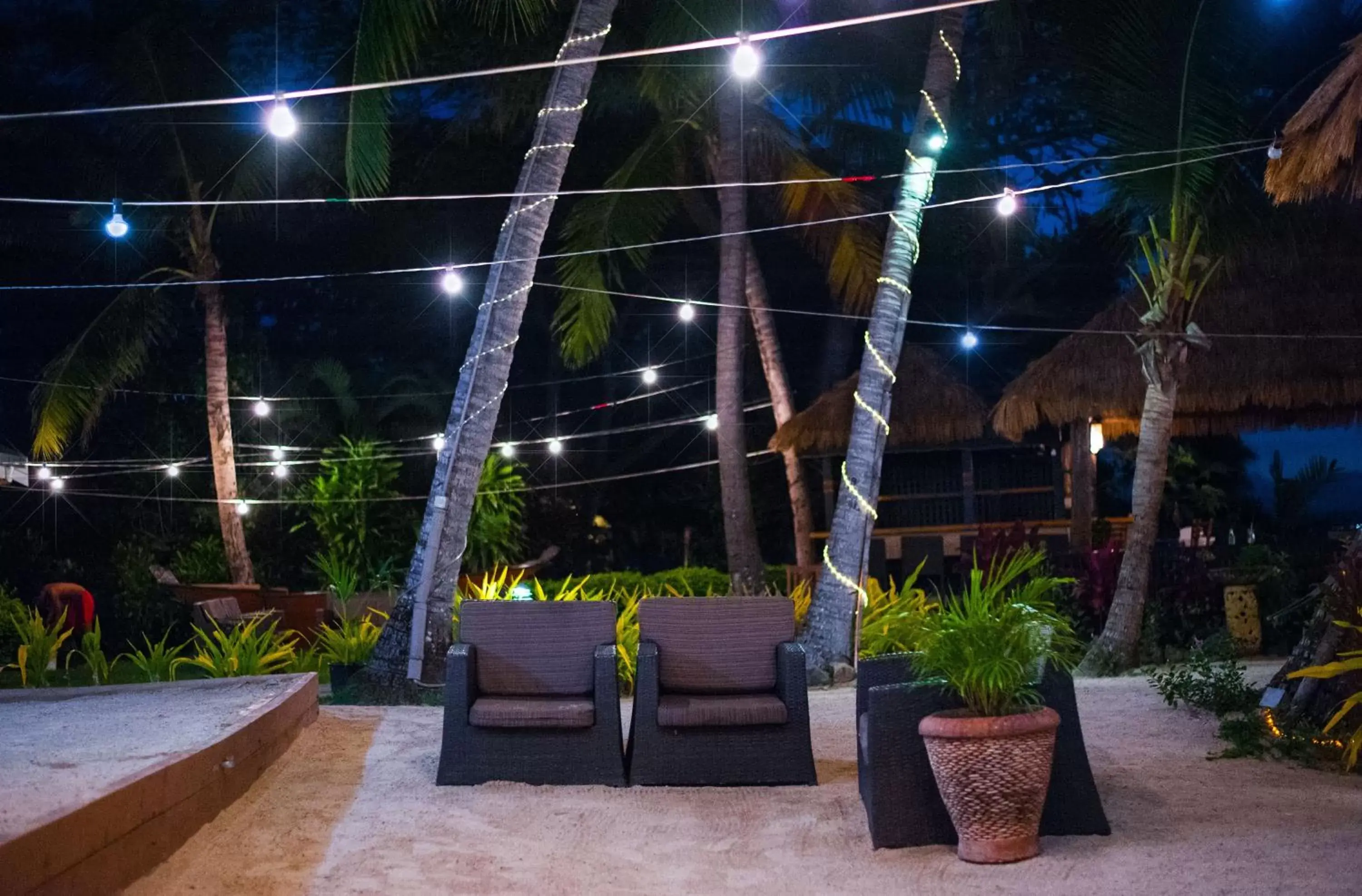 Restaurant/places to eat in First Landing Beach Resort & Villas Restaurant/places to eat in First Landing Beach Resort & Villas