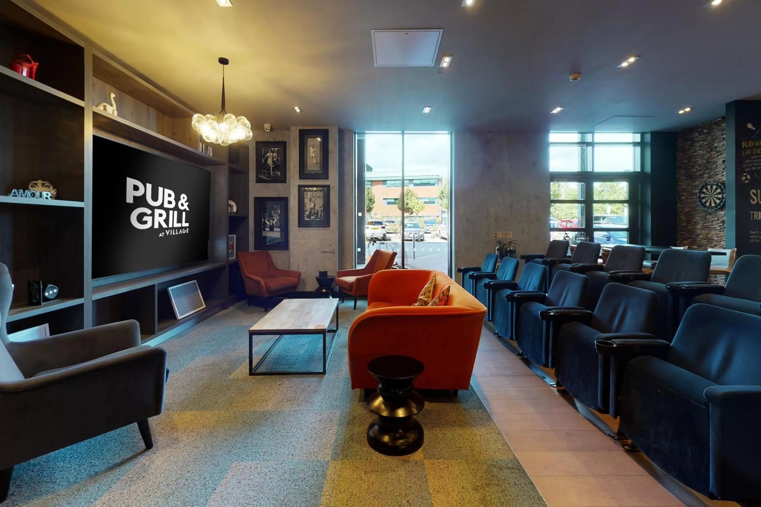 Restaurant/places to eat in Village Hotel Leeds South