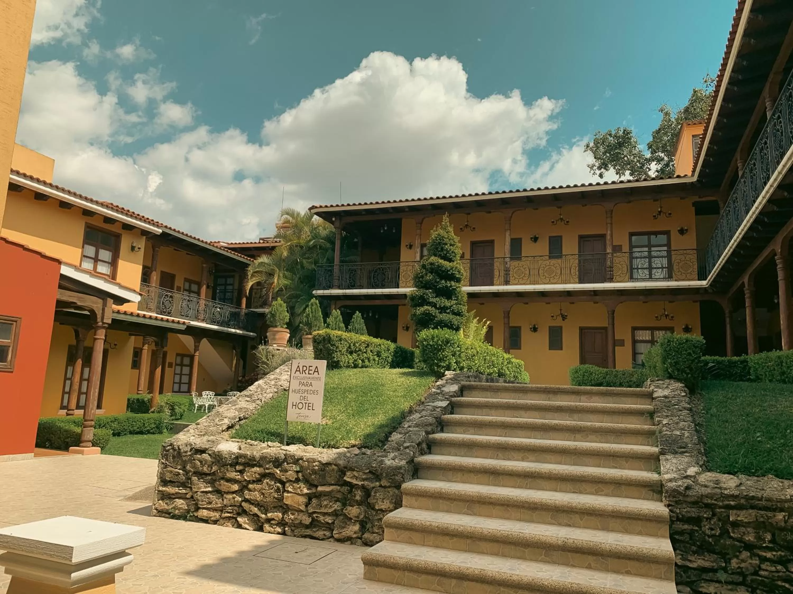 Garden view in Hotel Jardín de Tereza
