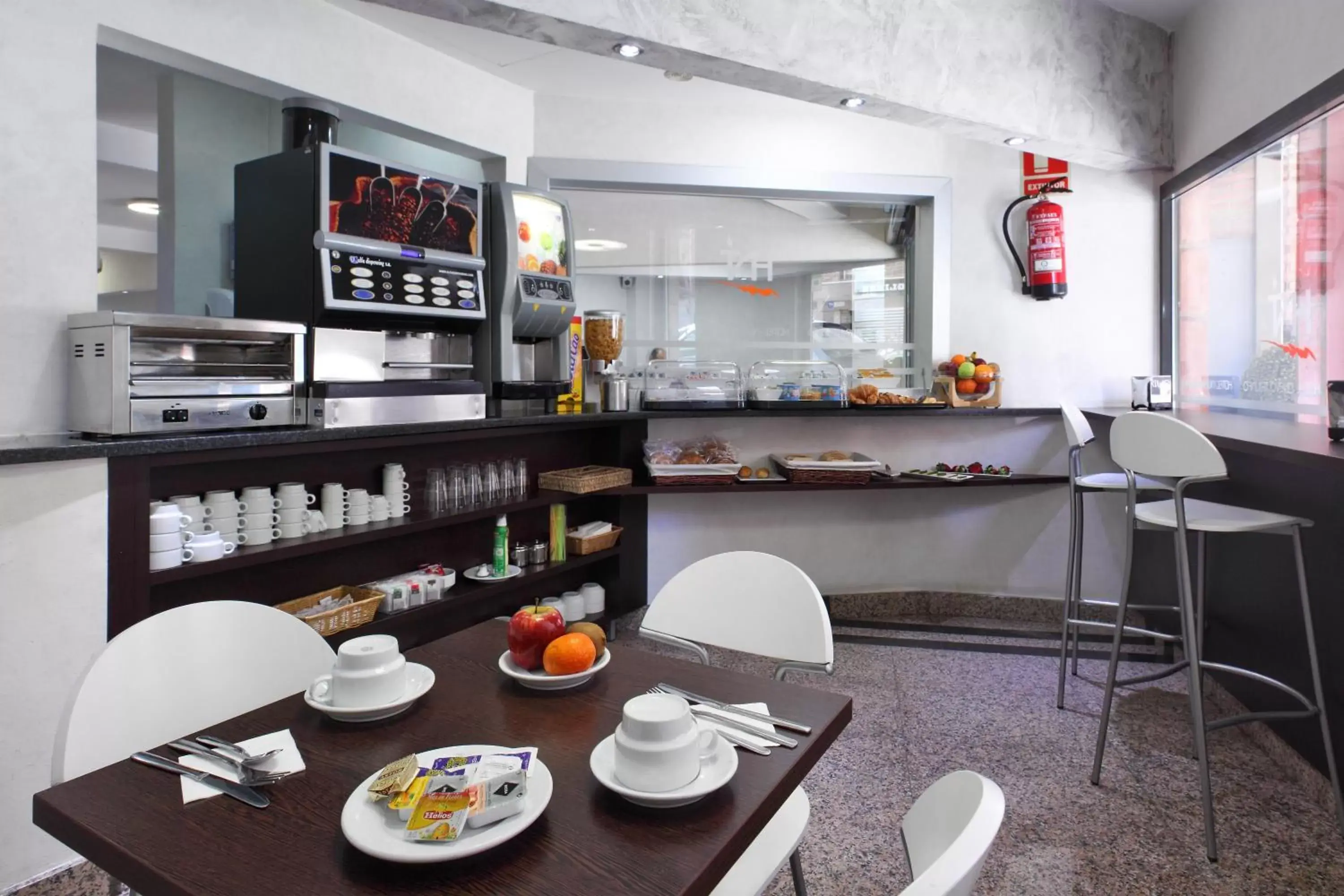Lounge or bar, Restaurant/Places to Eat in Hotel Nuevo Triunfo