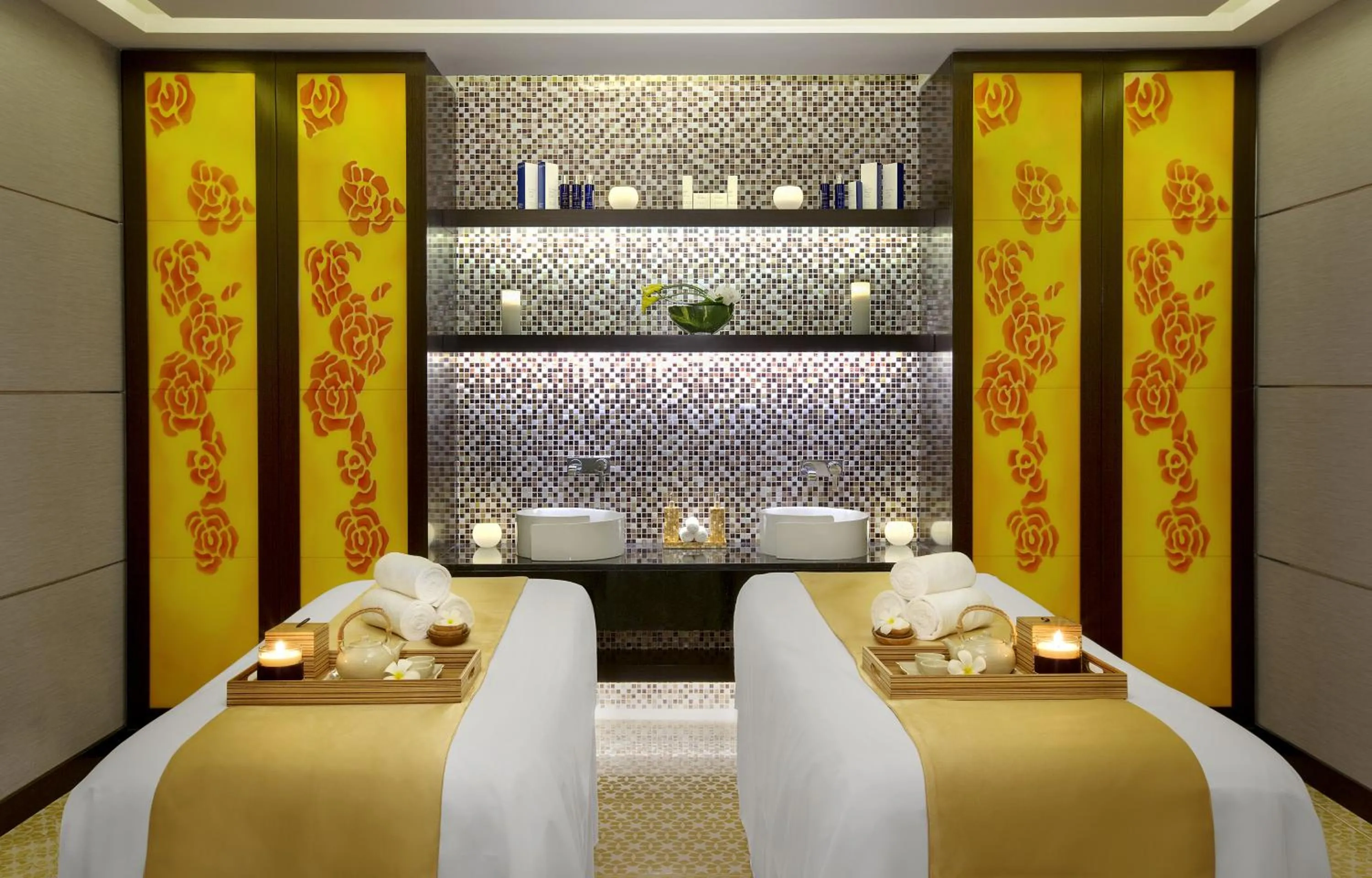 Spa and wellness centre/facilities, Bed in DAMAC Maison Cour Jardin