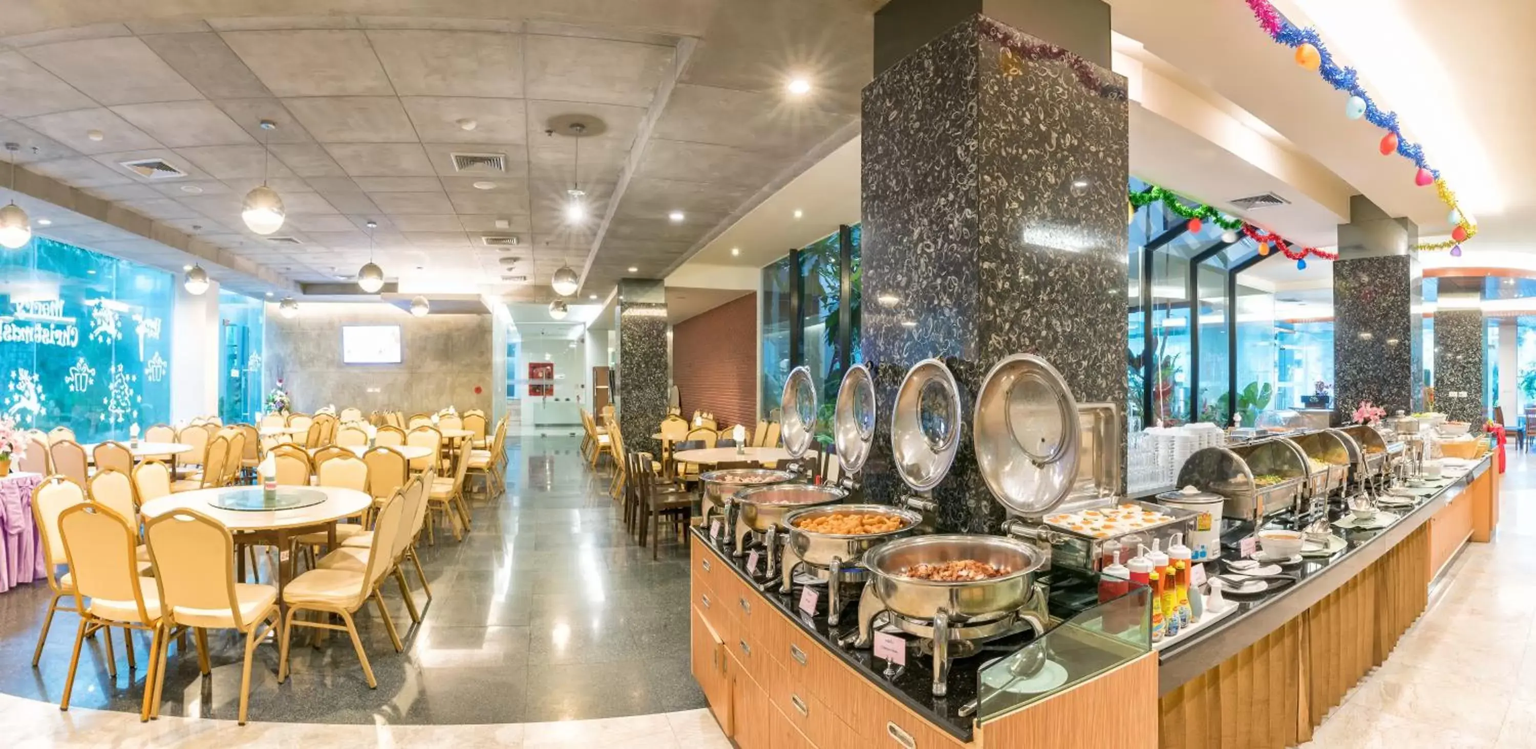 Buffet breakfast, Restaurant/Places to Eat in Buri Sriphu Hotel & Convention Centre