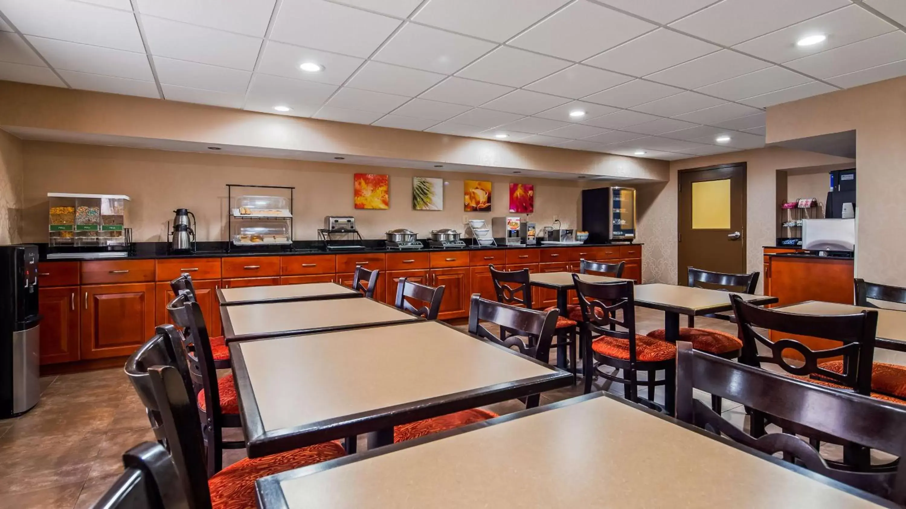 Breakfast, Restaurant/Places to Eat in Best Western Kimball Inn