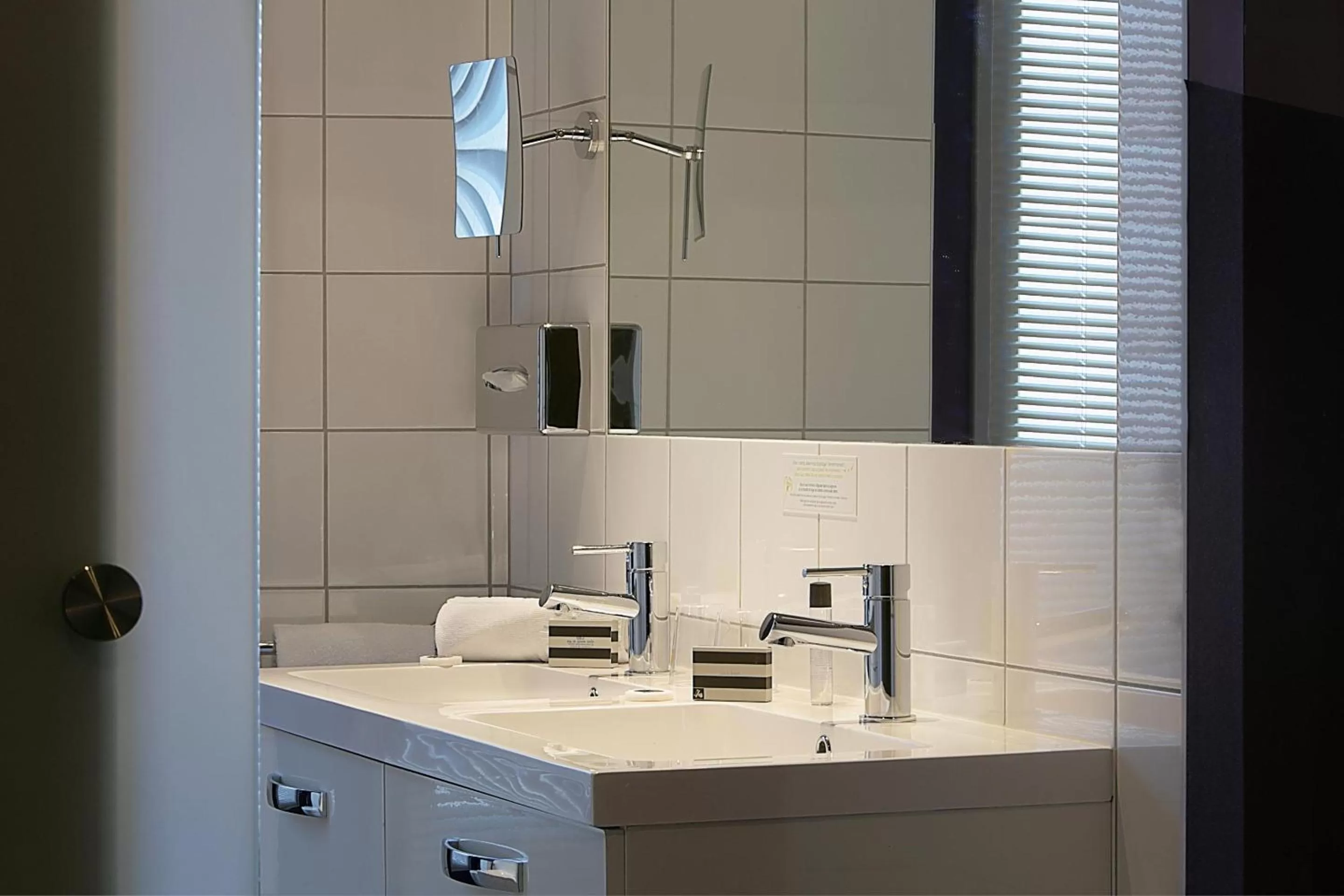 Photo of the whole room in Best Western Hotel de la Breche