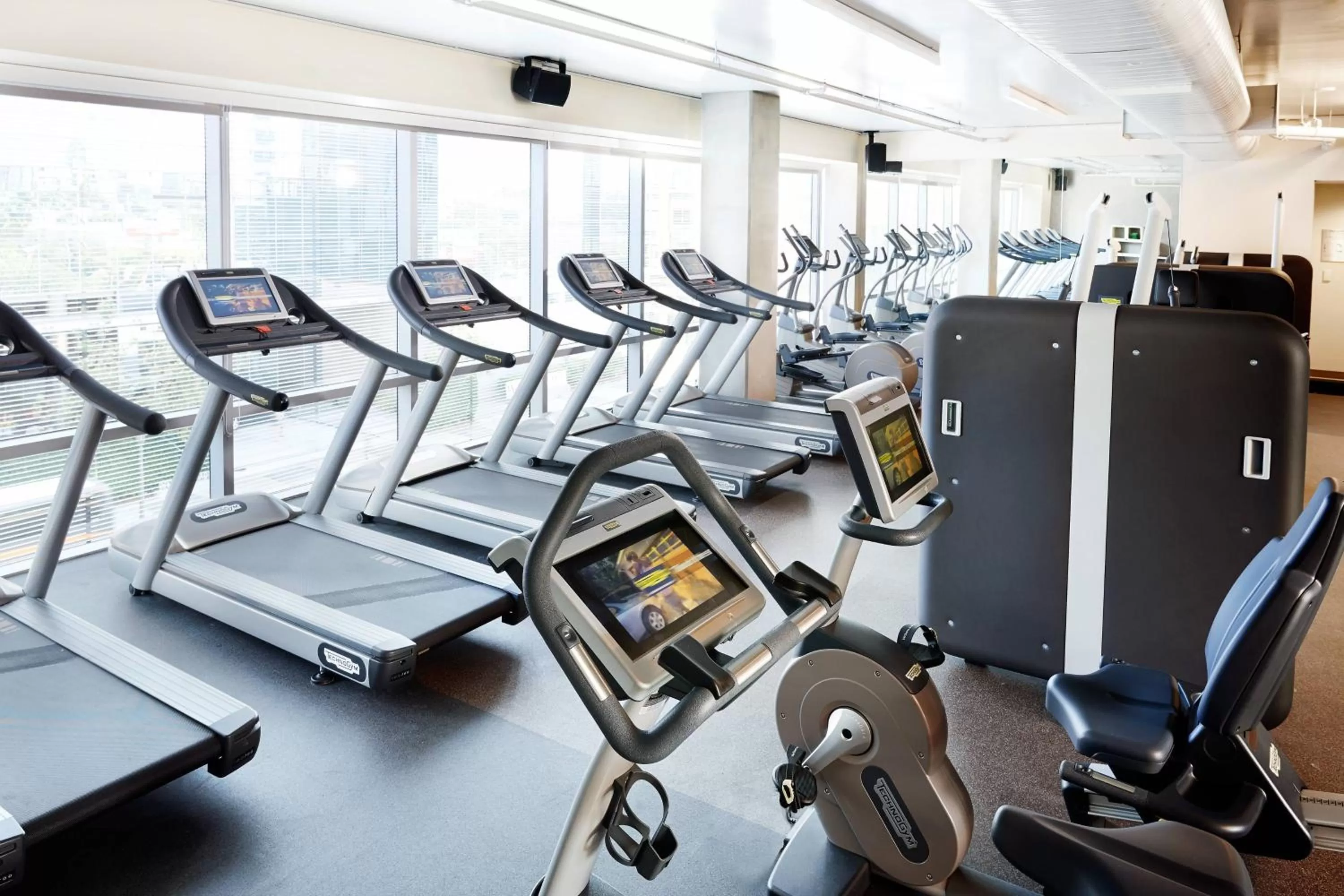 Fitness centre/facilities in Courtyard by Marriott Los Angeles L.A. LIVE