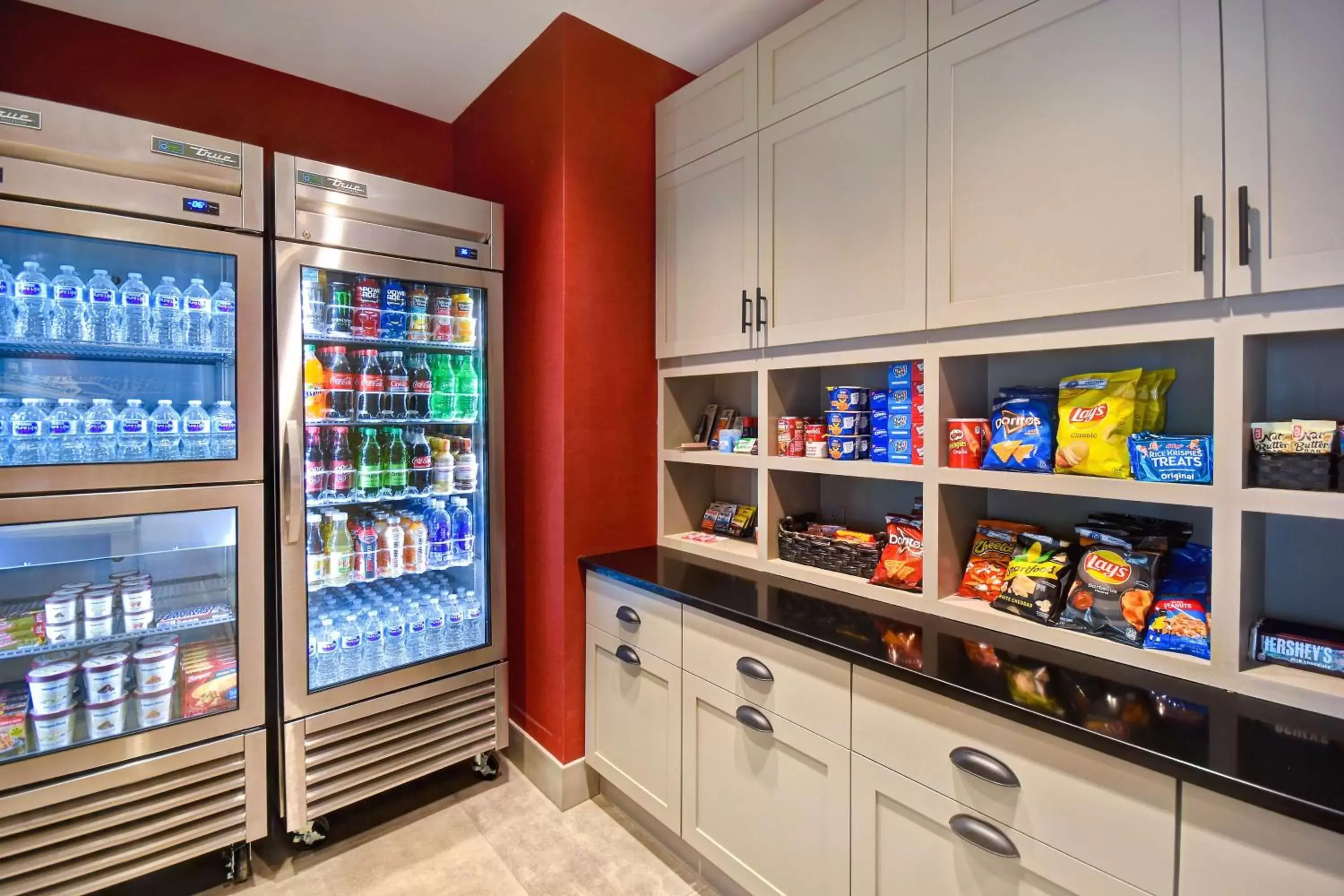 Dining area, Supermarket/Shops in Homewood Suites by Hilton Tuscaloosa Downtown, AL