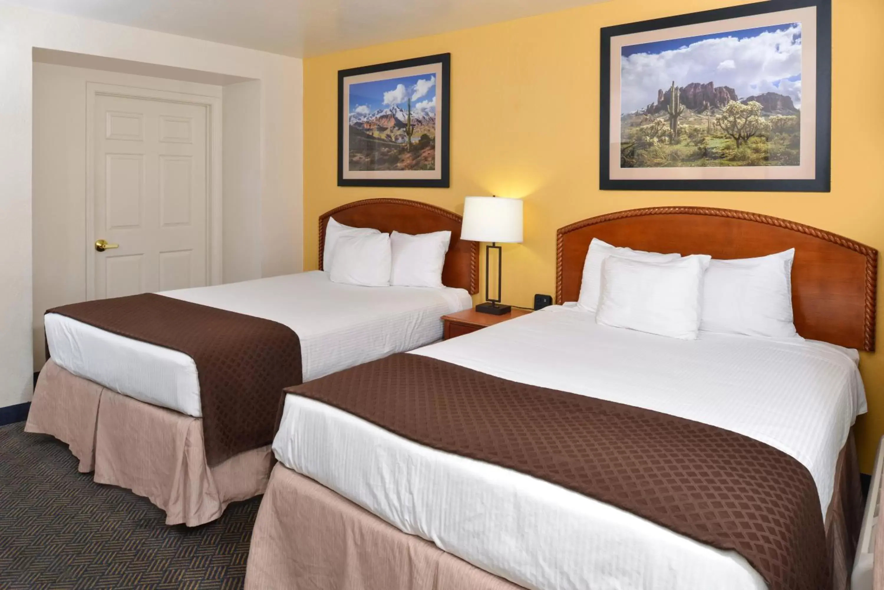 Bed in SureStay Plus Hotel by Best Western Tempe University