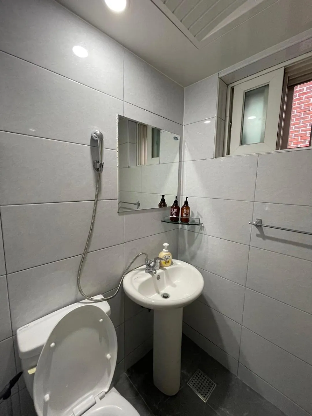 Toilet in Twin Rabbit Guesthouse