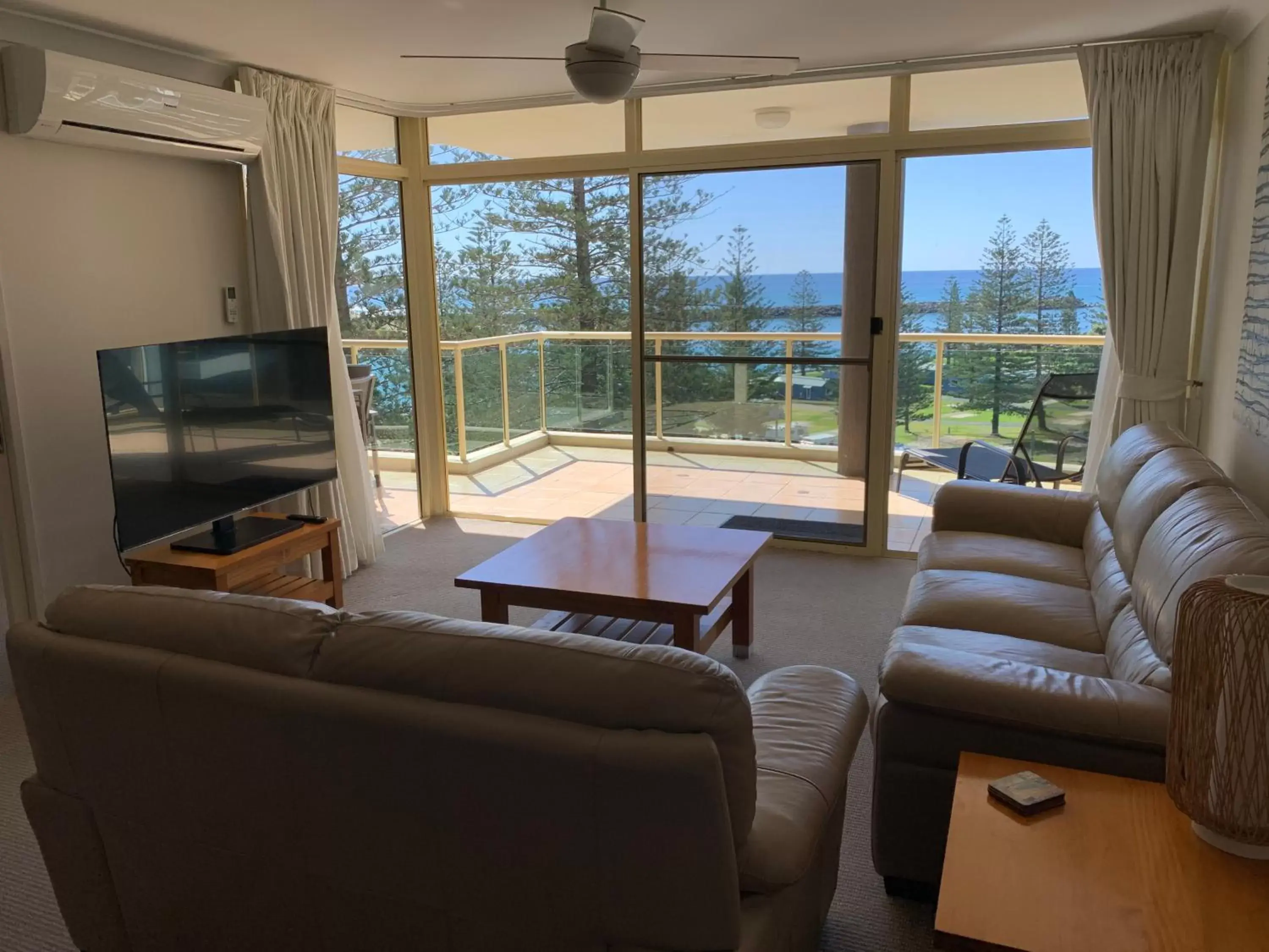 Living room, Seating Area in Northpoint Apartments