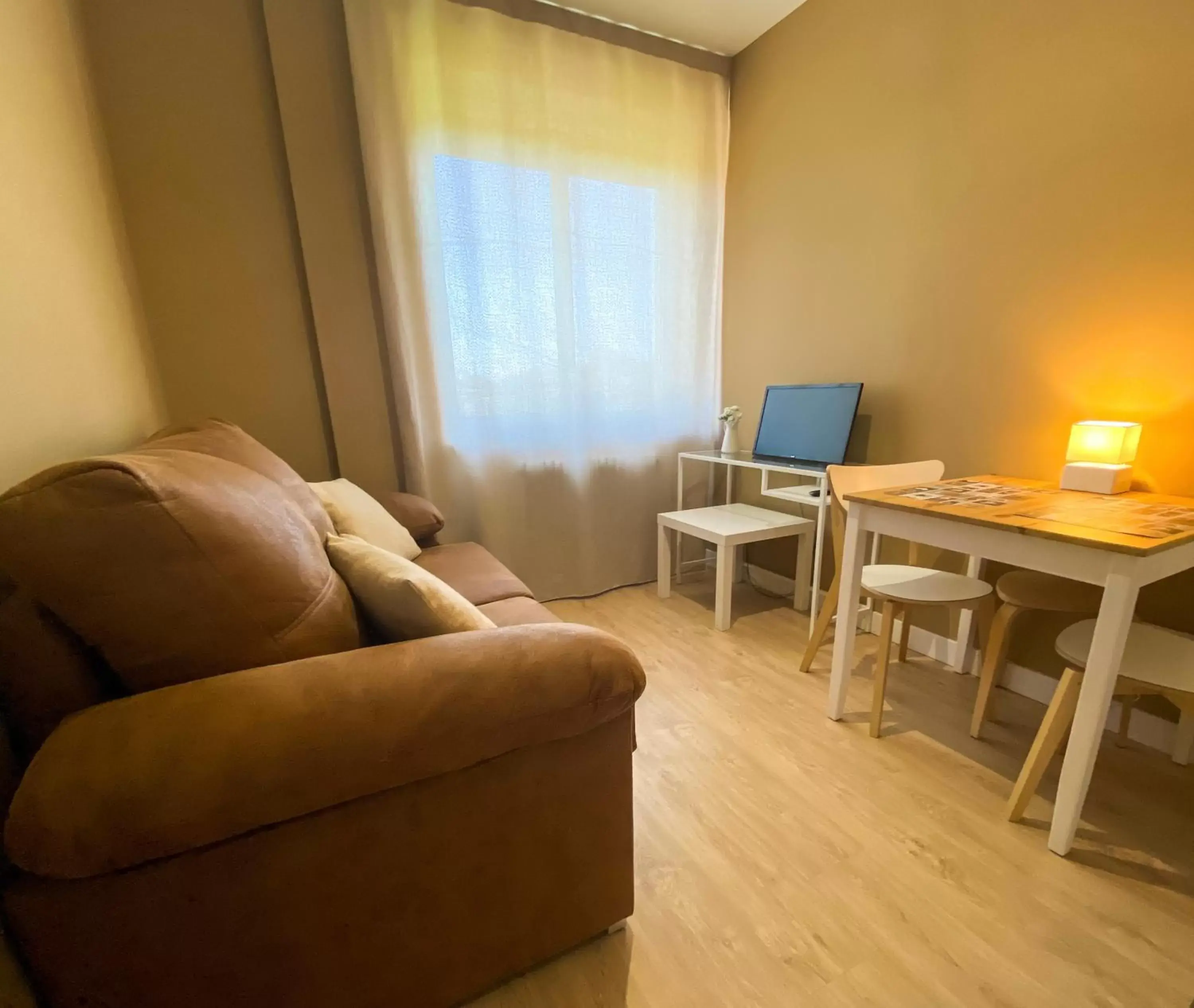 Living room, Seating Area in Casablanca Hotel Studios