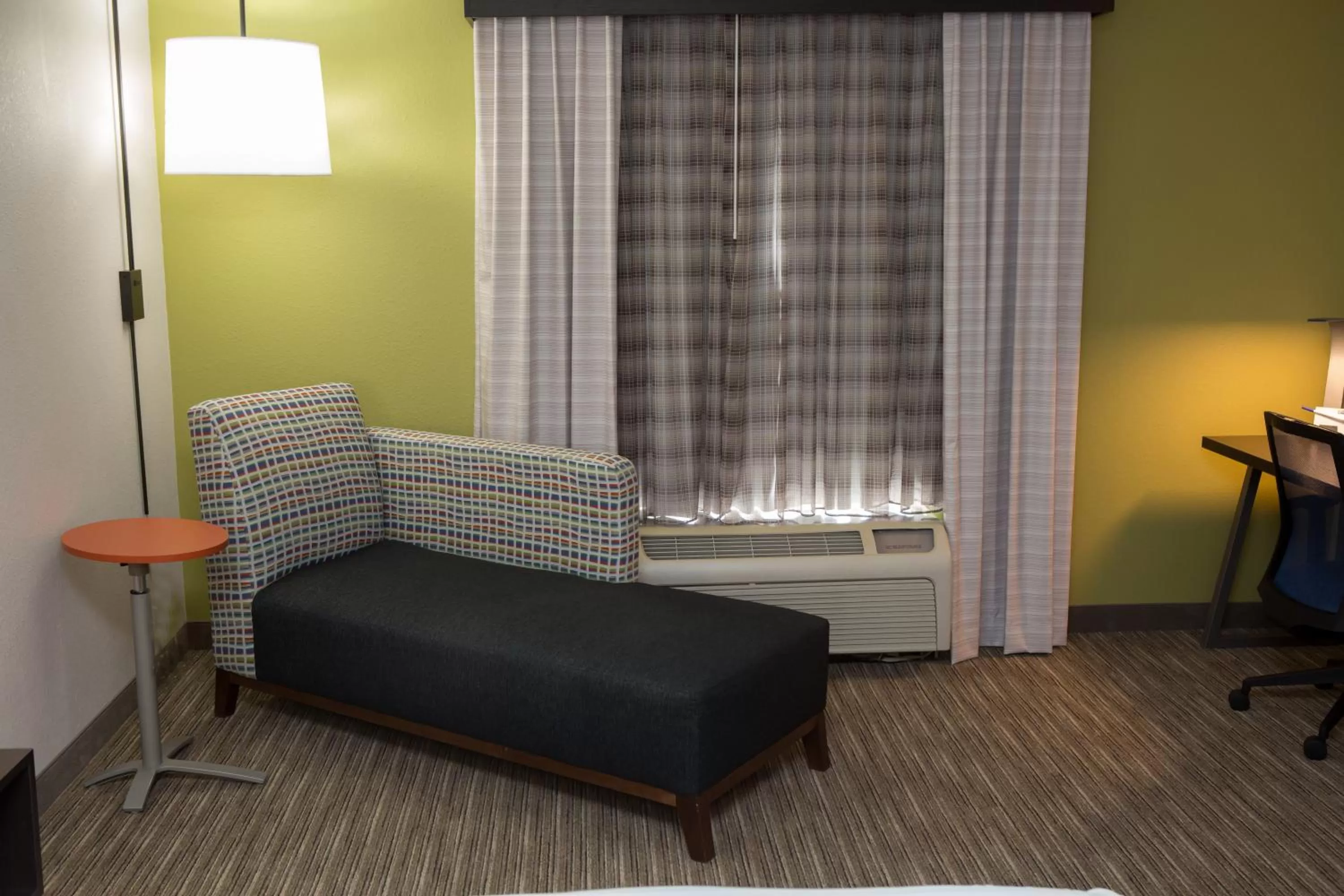 Photo of the whole room in Holiday Inn Express Wilmington by IHG