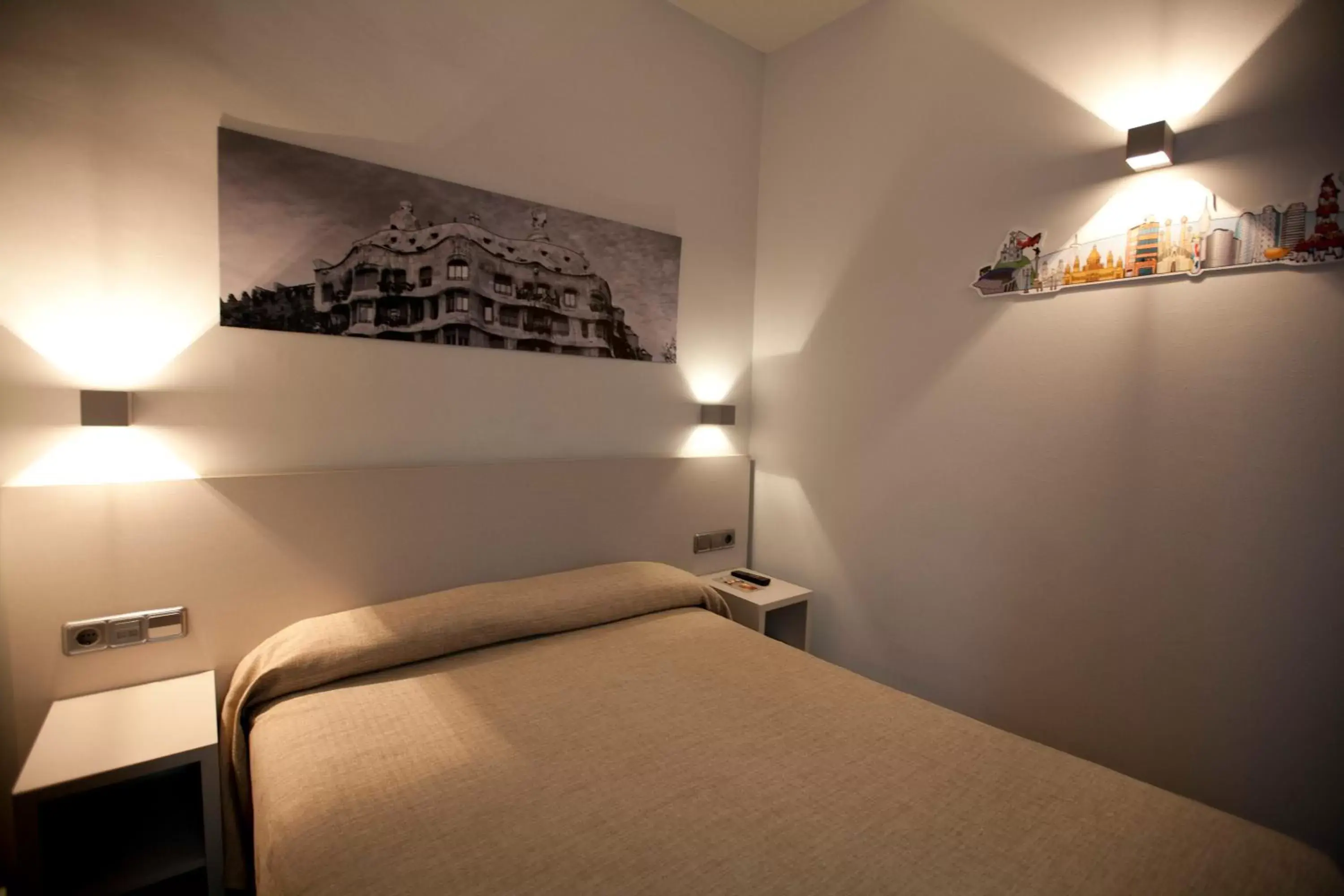 Photo of the whole room, Bed in Hotel Ciutat De Sant Adria