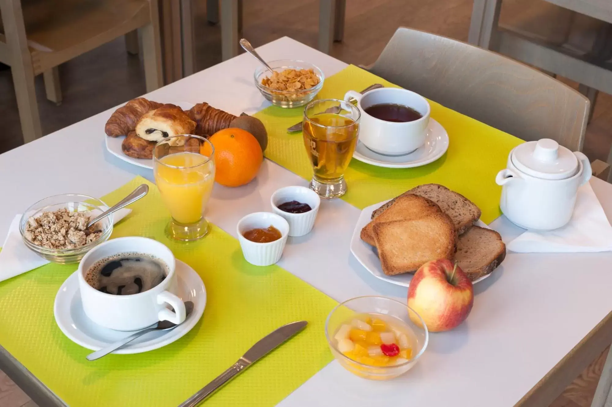 Other, Breakfast in The Originals City, Hôtel Continental, Poitiers (Inter-Hotel)