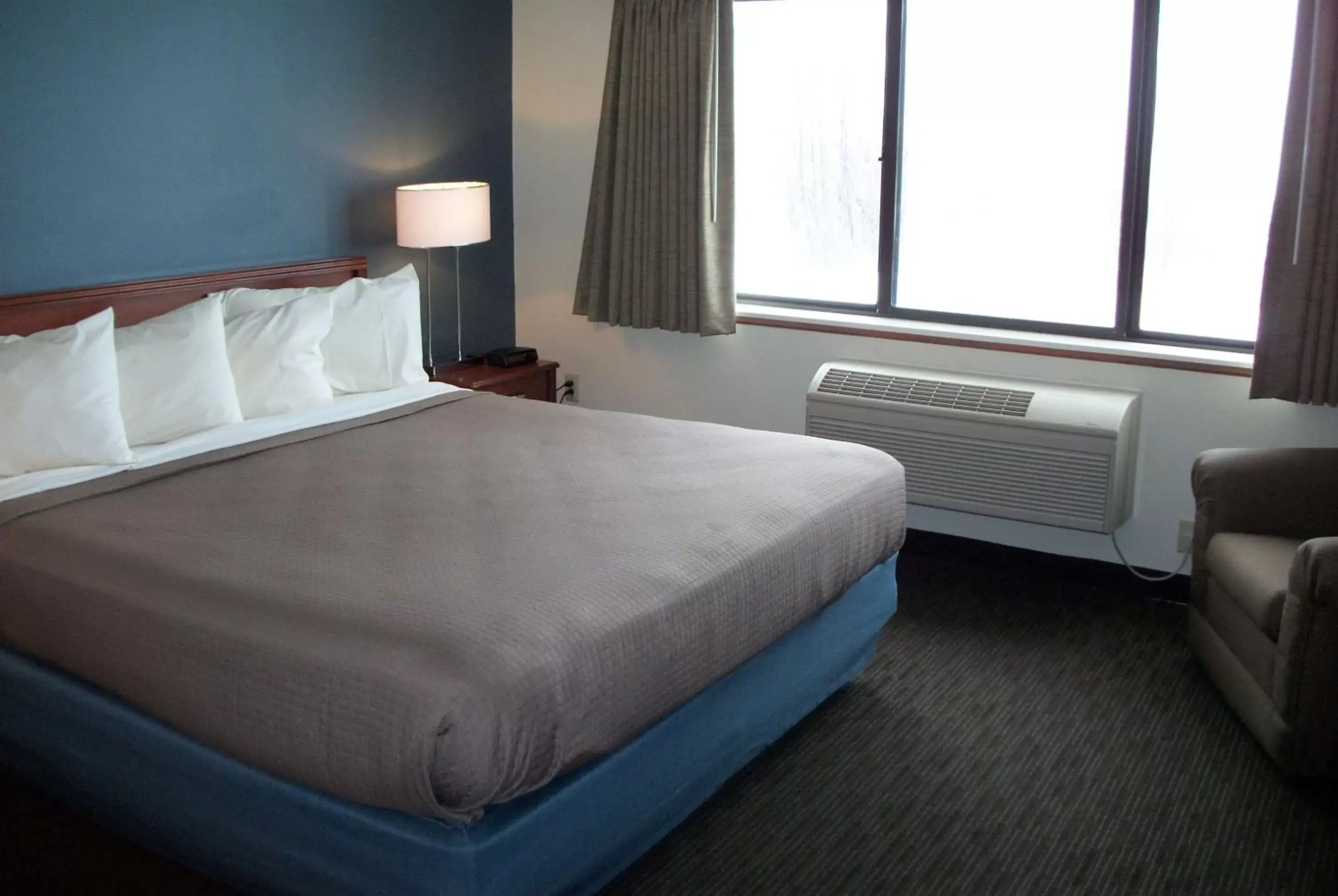 Photo of the whole room, Bed in AmericInn by Wyndham Beulah