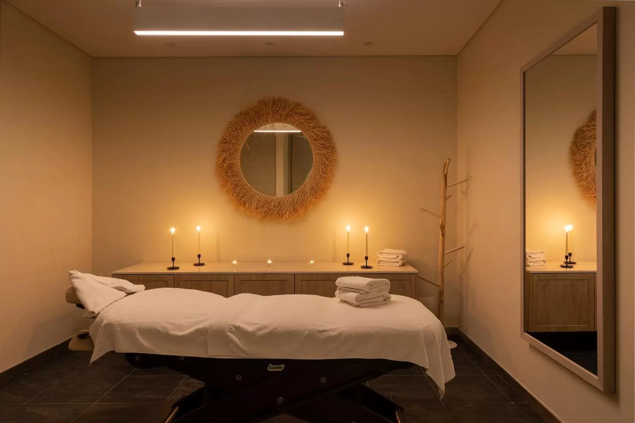 Spa and wellness centre/facilities, Bed in Crowne Plaza - Caparica Lisbon