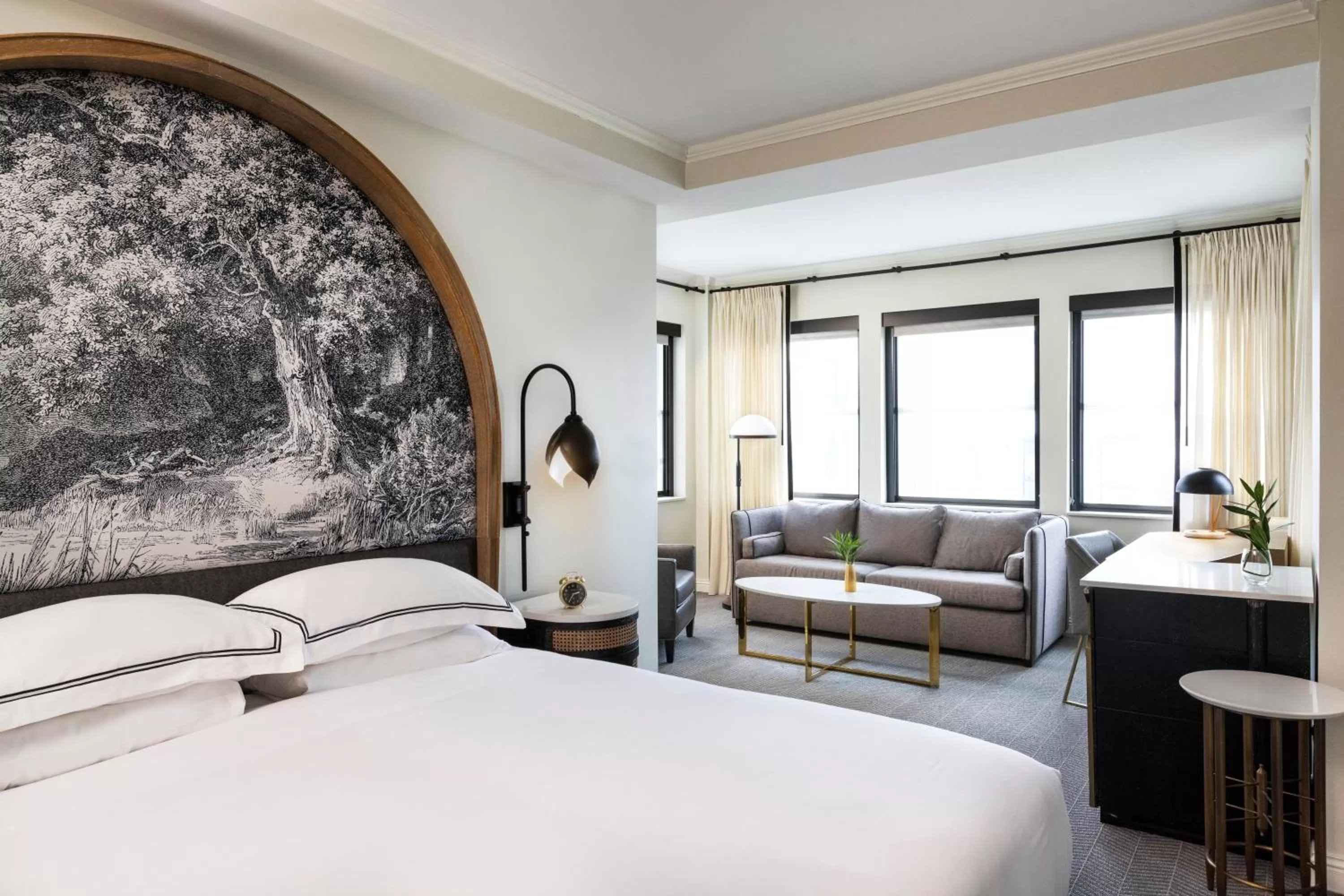 Photo of the whole room, Bed in Kimpton Cottonwood Hotel by IHG