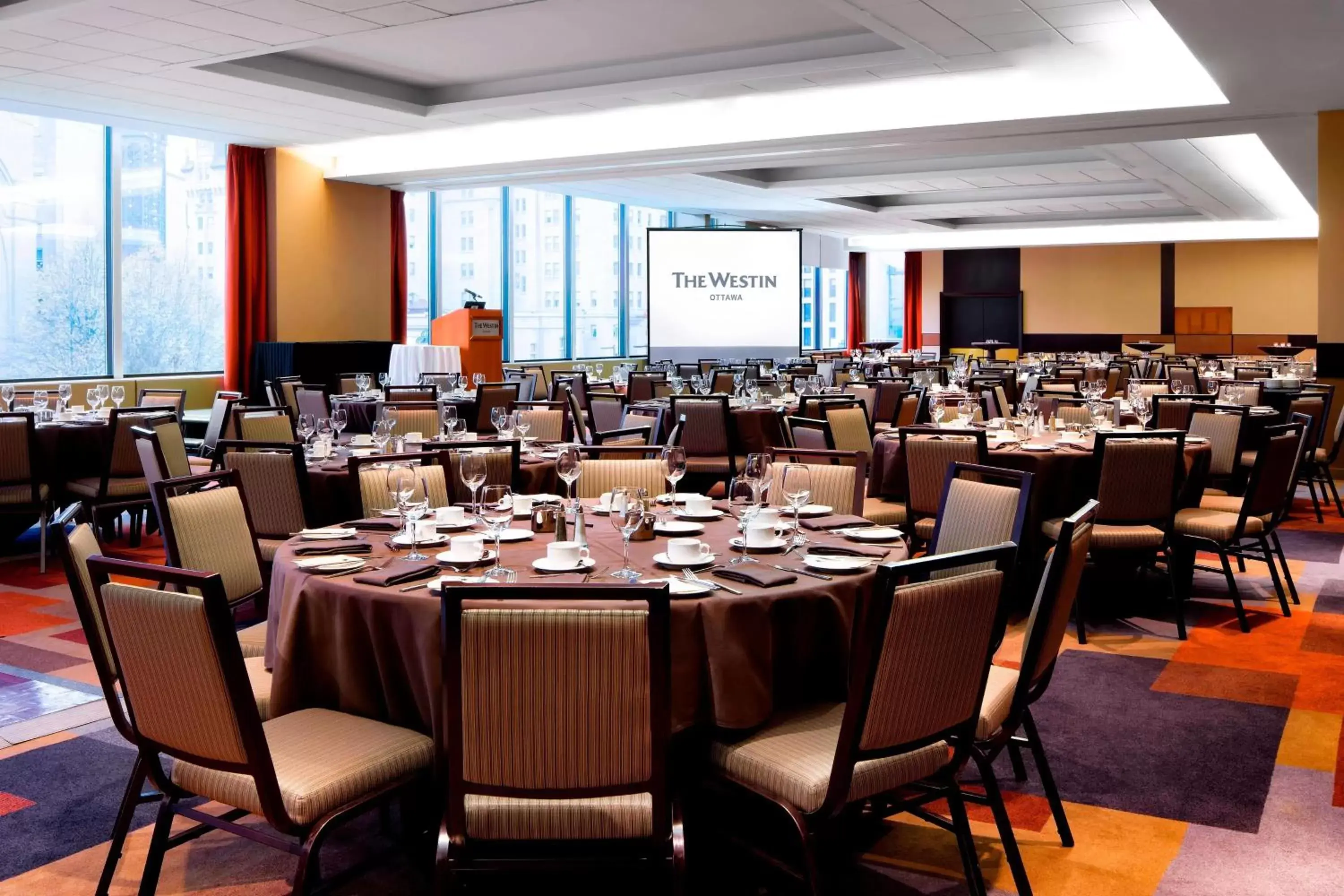 Meeting/conference room, Restaurant/Places to Eat in The Westin Ottawa