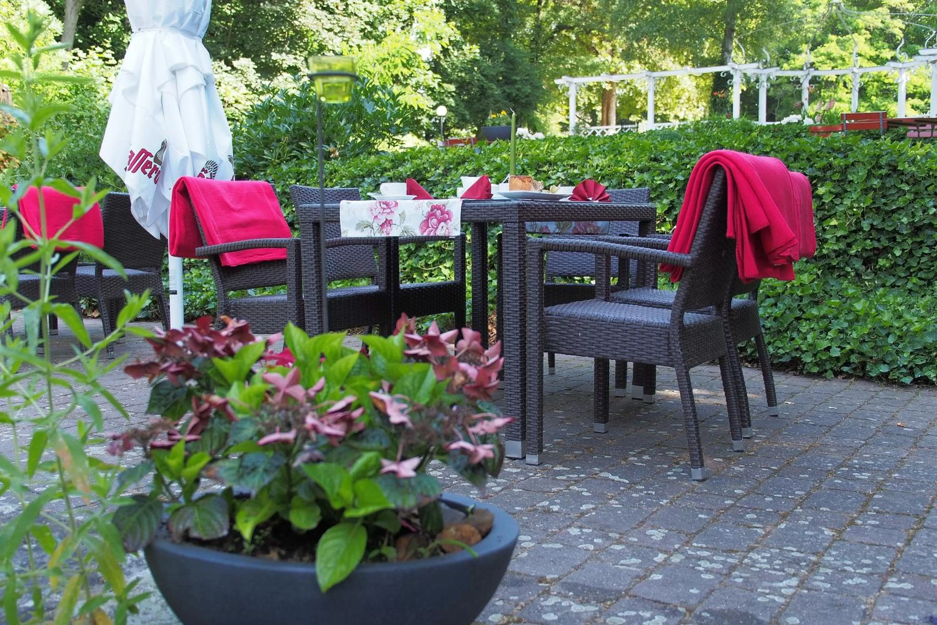 Restaurant/places to eat in Hotel Schlossvilla Derenburg