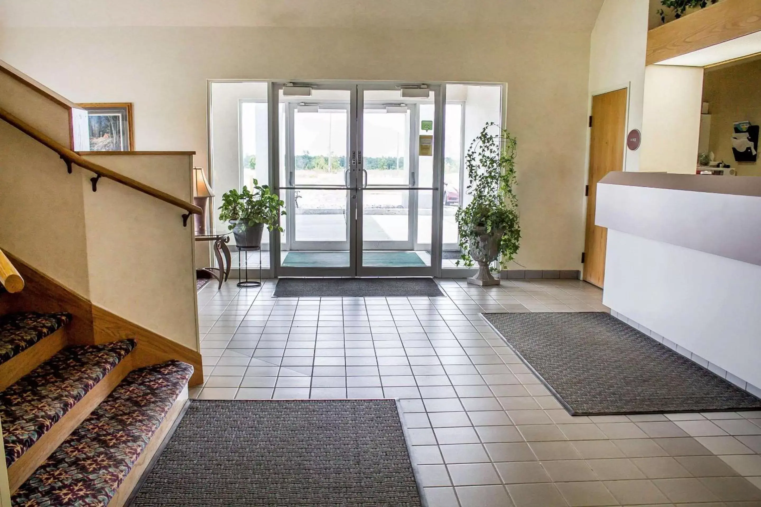 Lobby or reception in Rodeway Inn Abbotsford