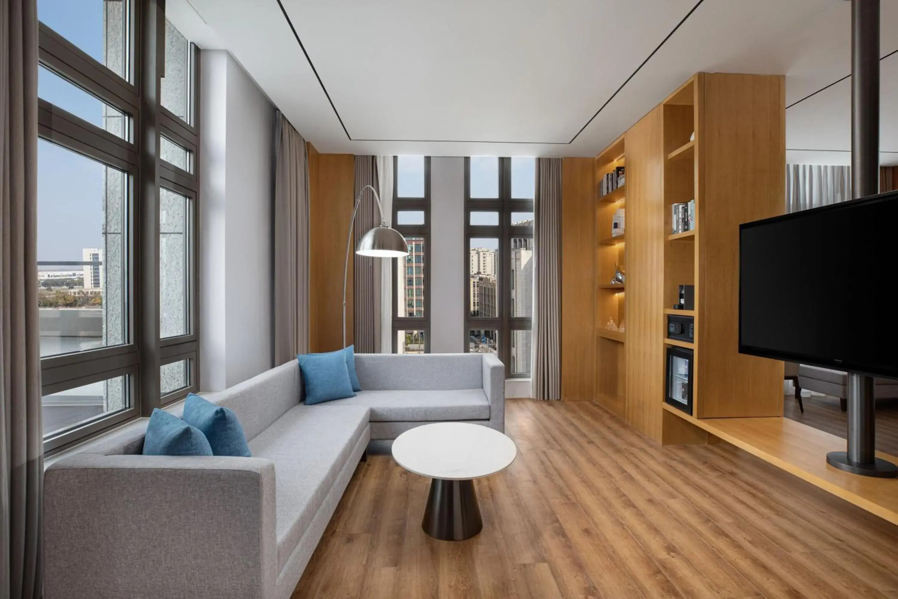 Living room, Seating Area in Fairfield by Marriott Shanghai Hongqiao NECC