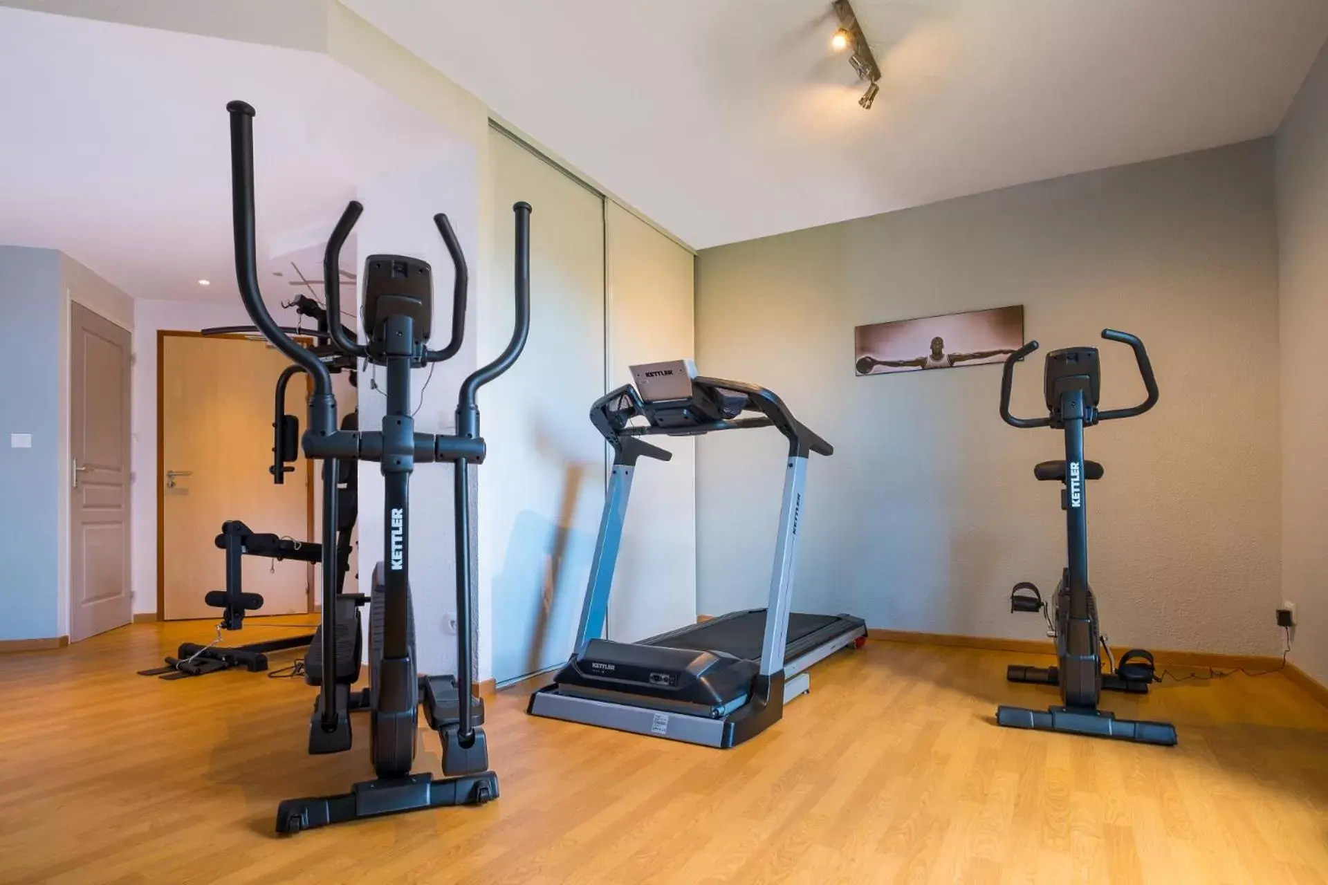 Fitness centre/facilities, Fitness Center/Facilities in The Originals City, Hôtel Acadine, Le Neubourg (Inter-Hotel)