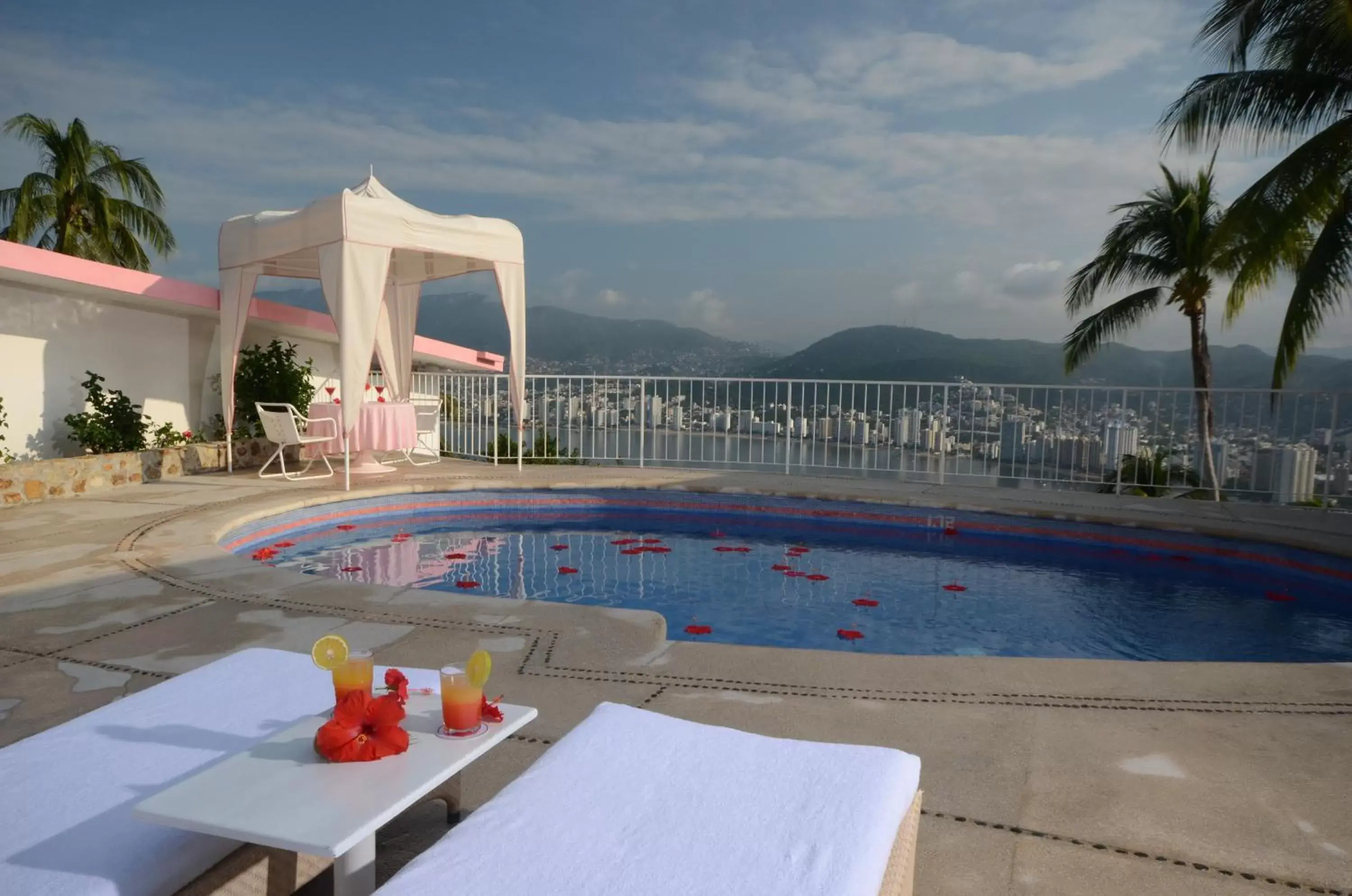 View (from property/room), Swimming Pool in Las Brisas Acapulco