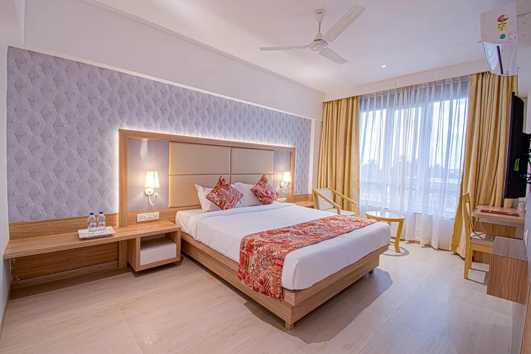 Photo of the whole room, Bed in Hotel Park Tree, NEAR 5 STAR MIDC, KANERIWADI, NH4 GOA HIGHWAY KOLHAPUR