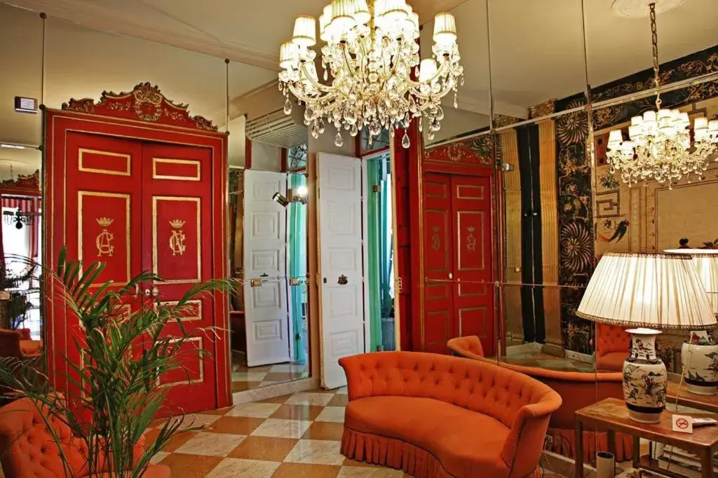 Seating Area in Palazzo Cherubini - Wellness e Spa