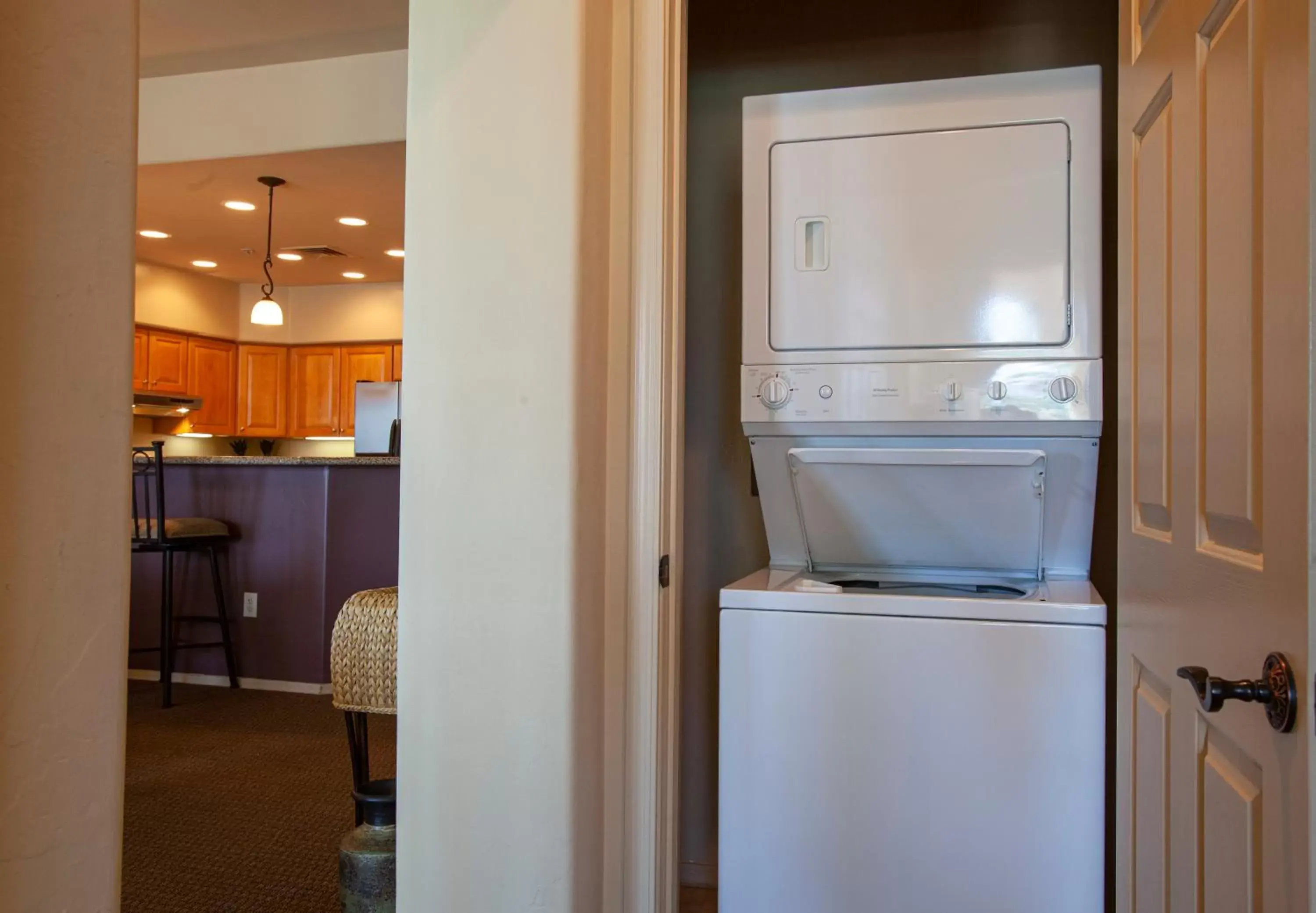 Living room, Kitchen/Kitchenette in Canoa Ranch Golf Resort