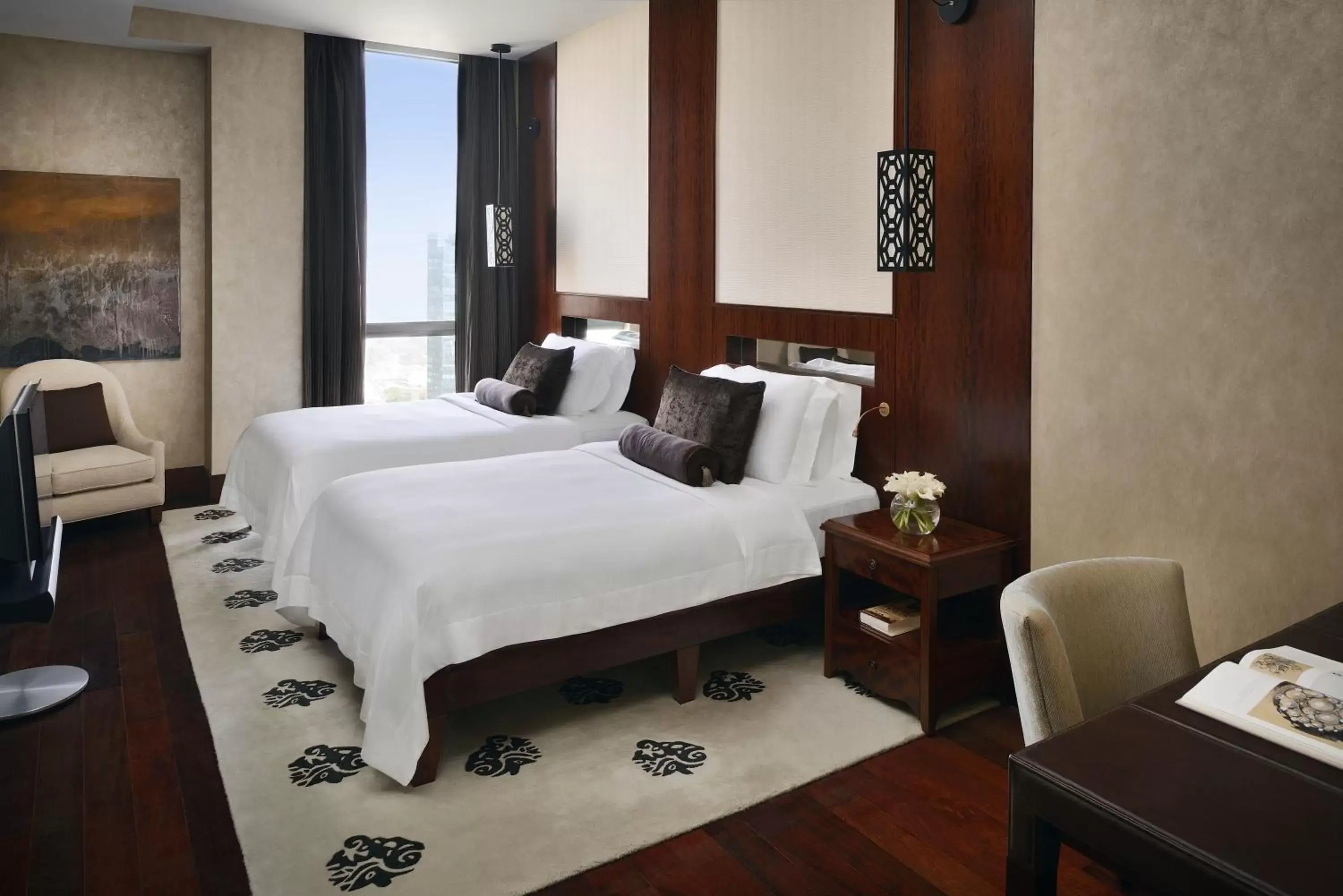 Day, Bed in The H Dubai