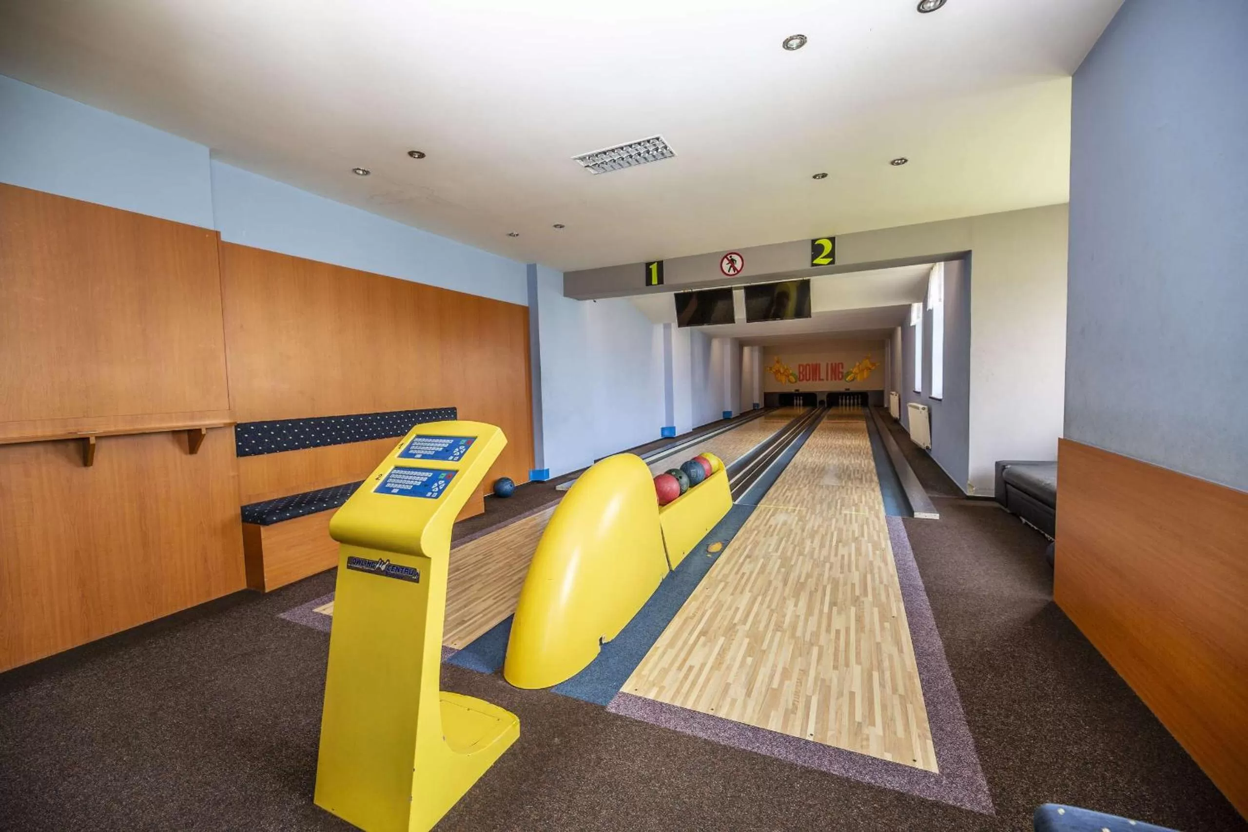 Bowling in Hotel Aldo