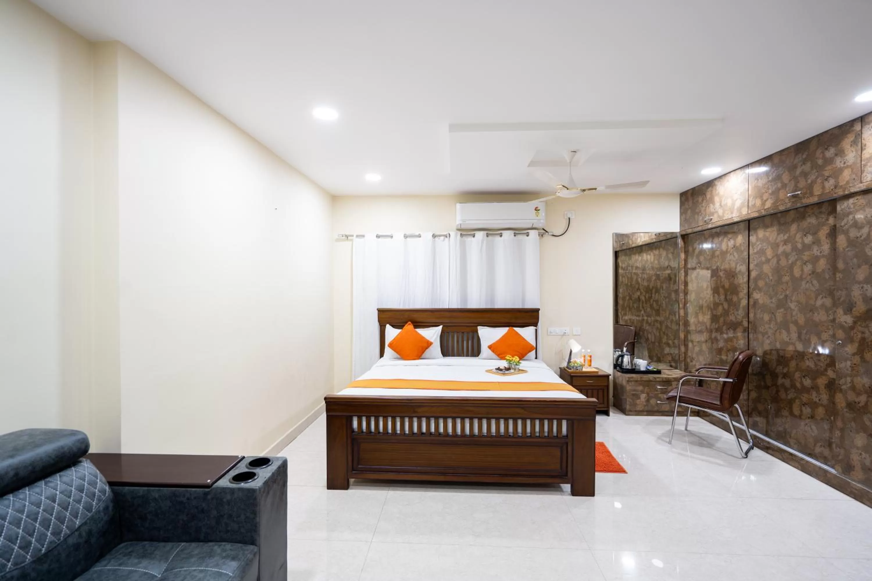 Bedroom, Bed in Hotel Voila Atnest Suites Kokapet, Business Hotel