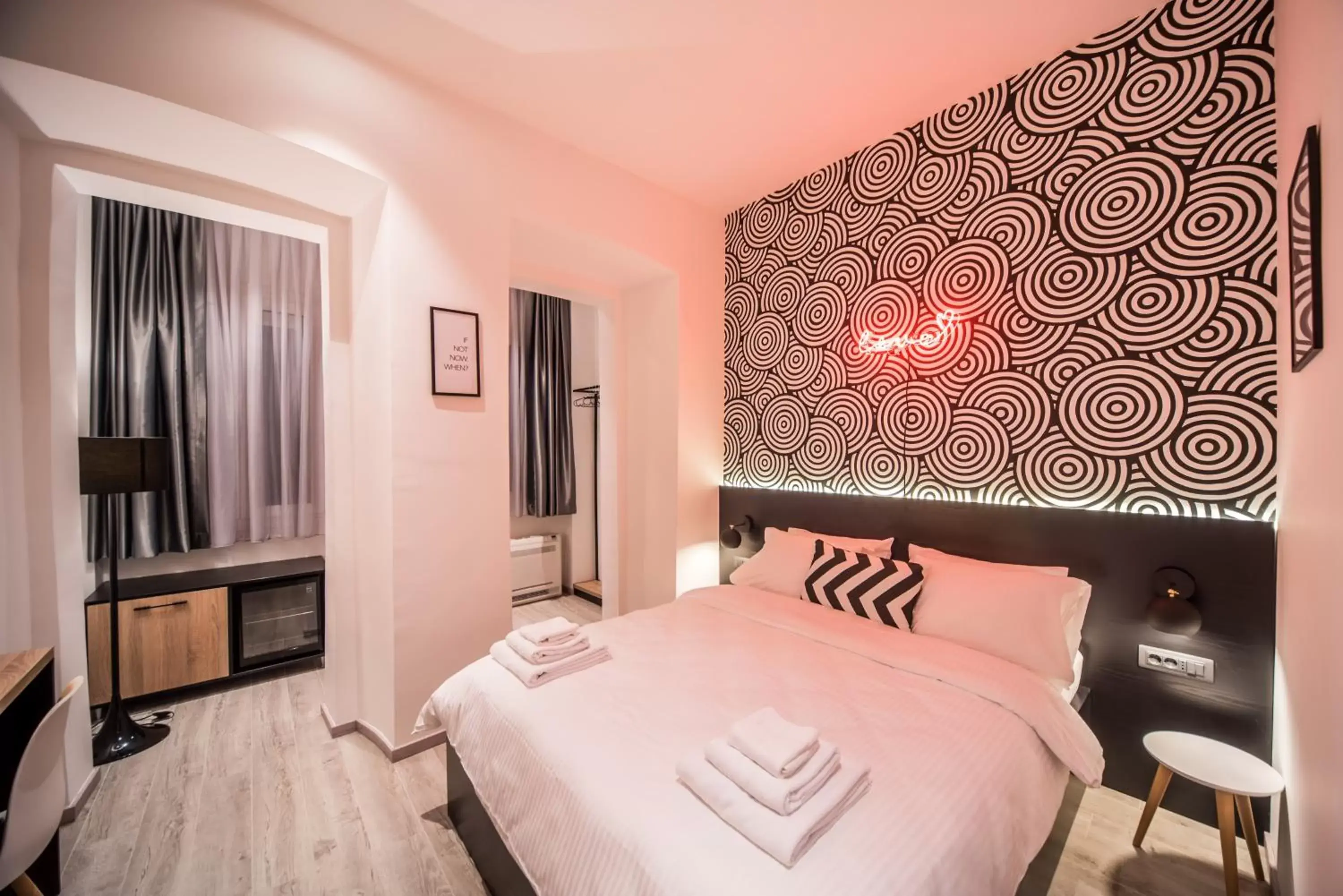 Bedroom, Bed in Hotel Marienplatz Podgorica