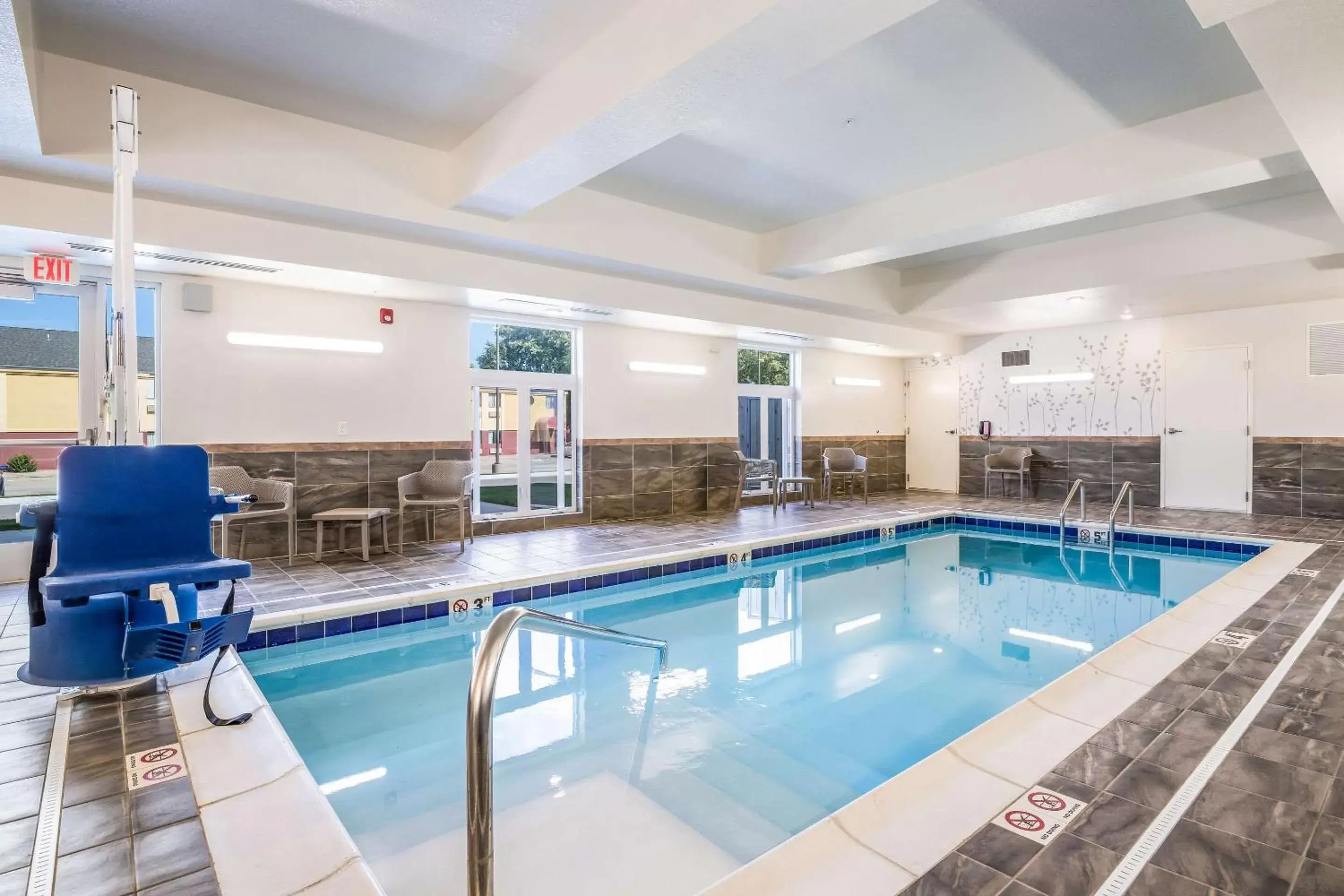 Activities, Swimming Pool in Sleep Inn & Suites Park City-Wichita North