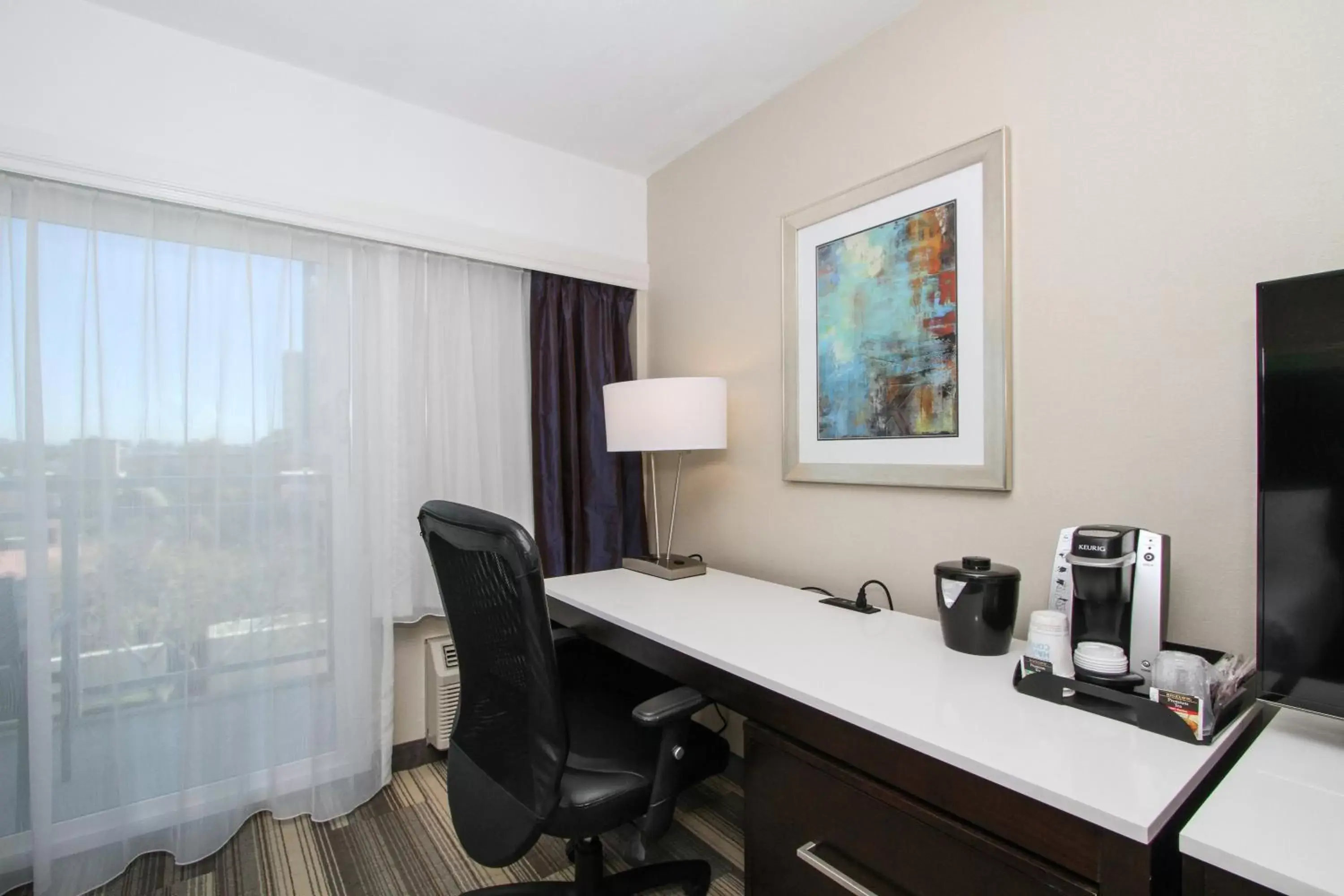 Photo of the whole room in Holiday Inn Express - Downtown San Diego, an IHG Hotel