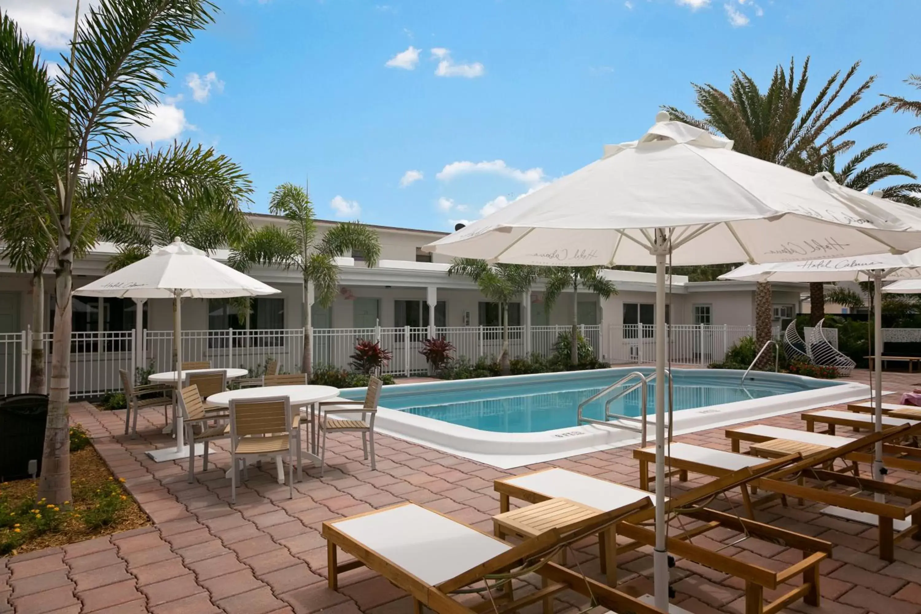 Patio, Swimming Pool in Hotel Cabana Clearwater Beach