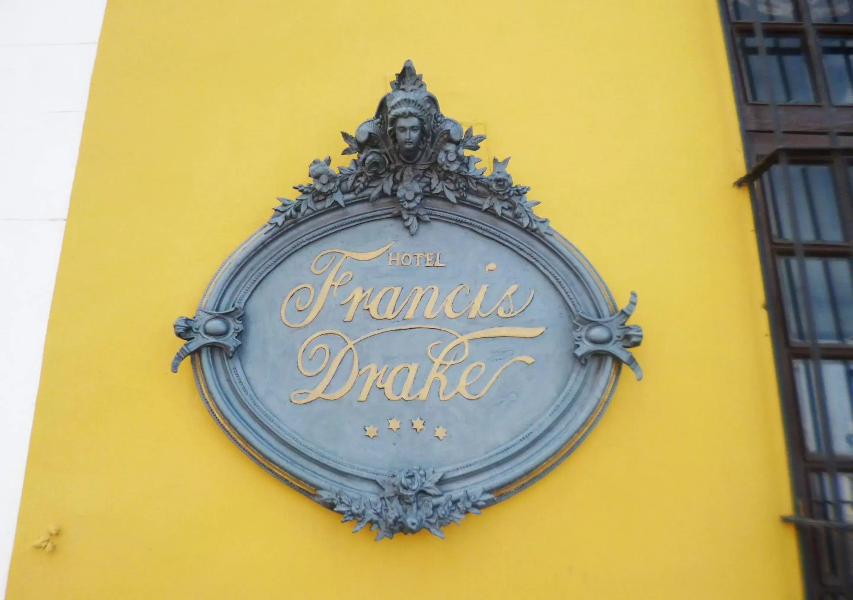 Property logo or sign in Hotel Francis Drake