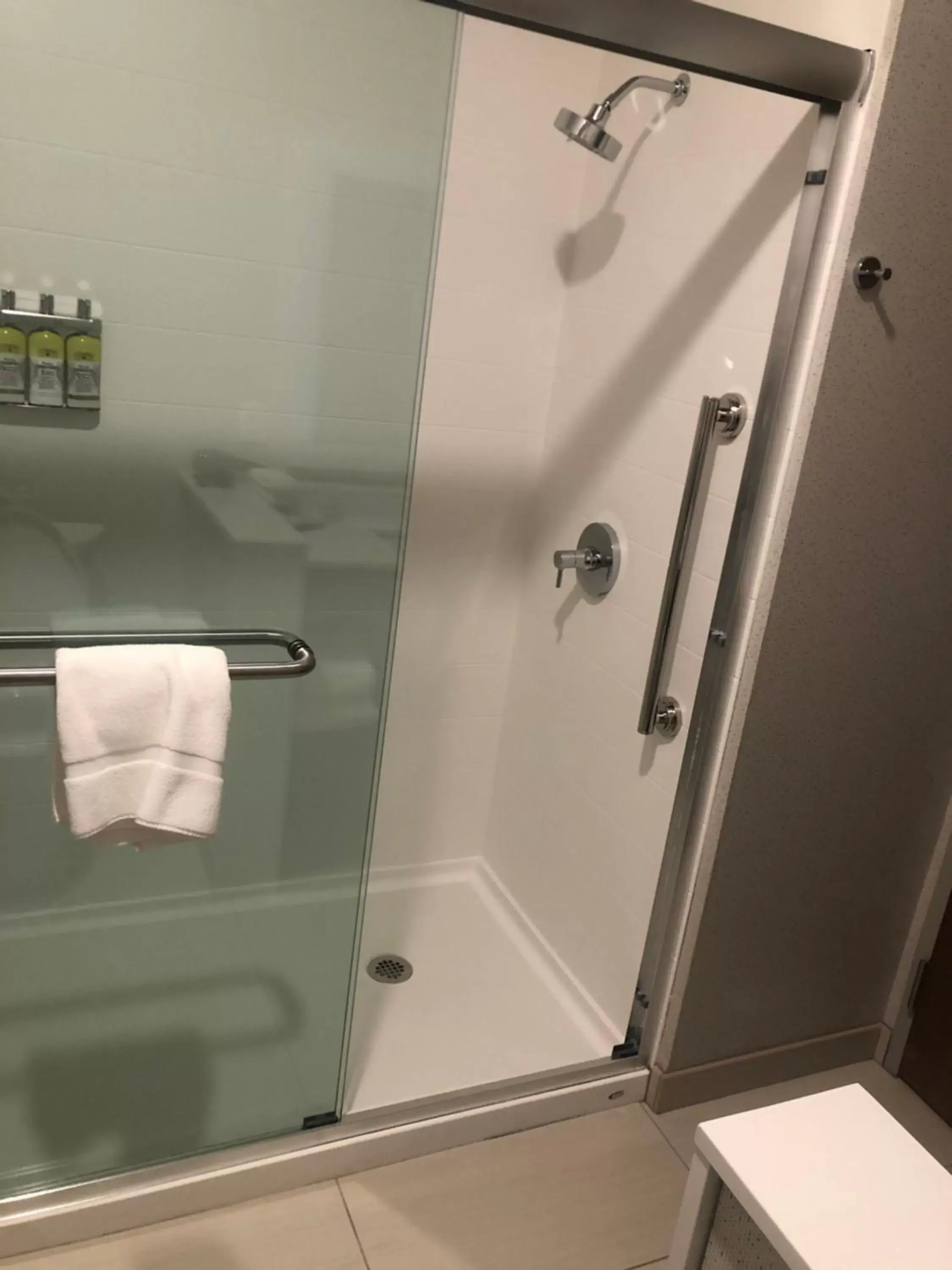 Shower, Bathroom in Holiday Inn Express & Suites - Madison West - Middleton, an IHG Hotel