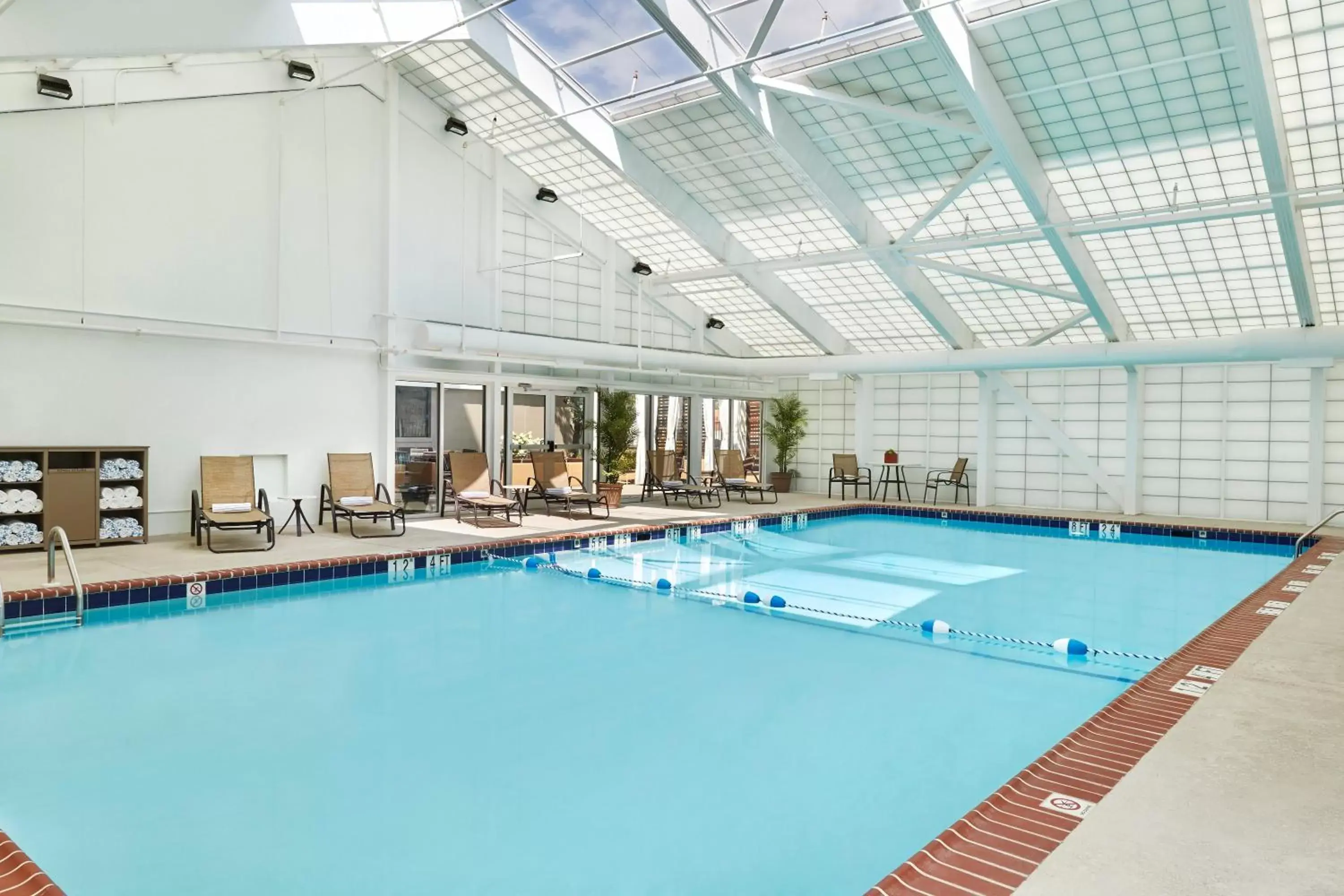Swimming Pool in Holiday Inn Alexandria at Carlyle, an IHG Hotel