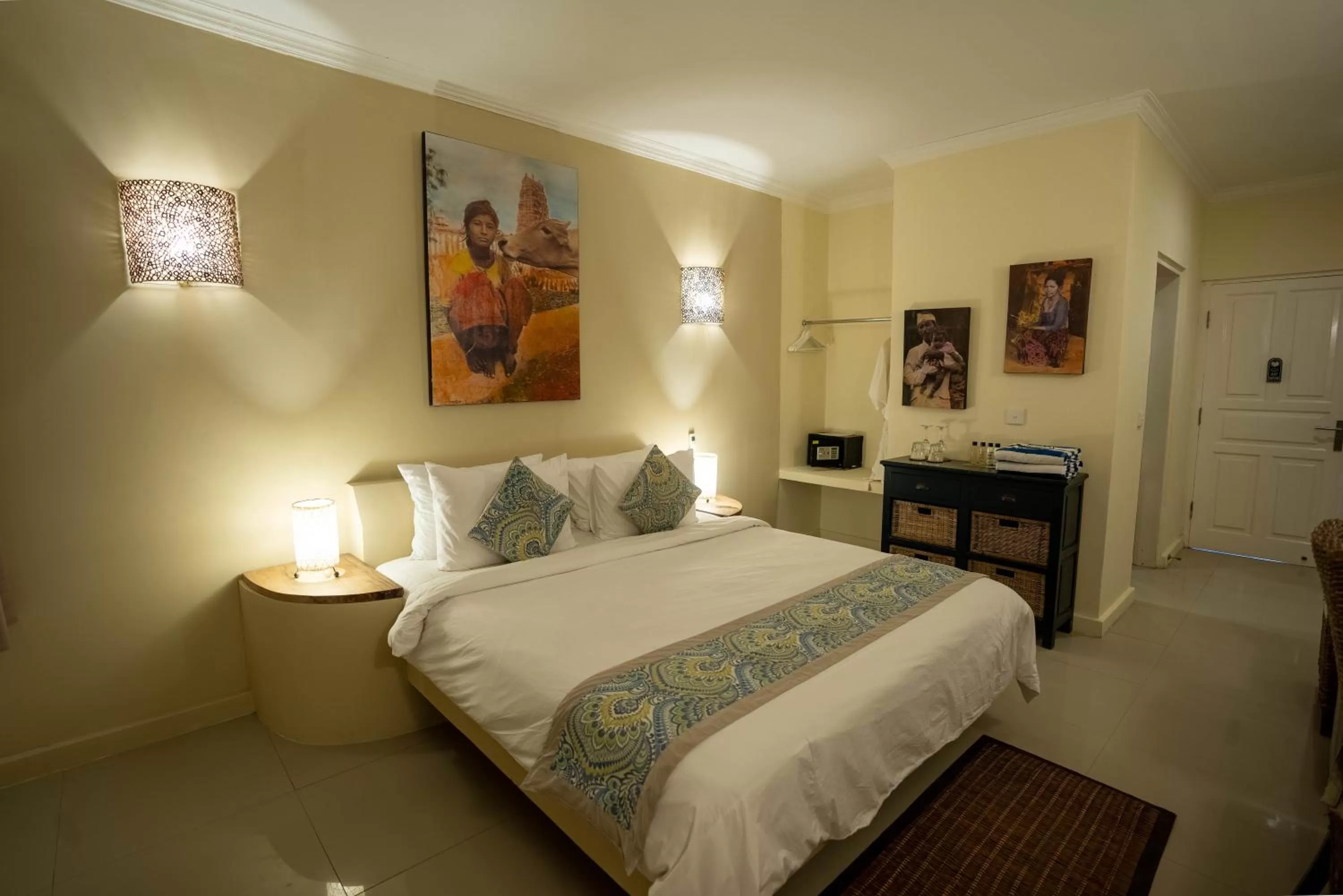 Studio Room - No Windows in Scallywags Resort